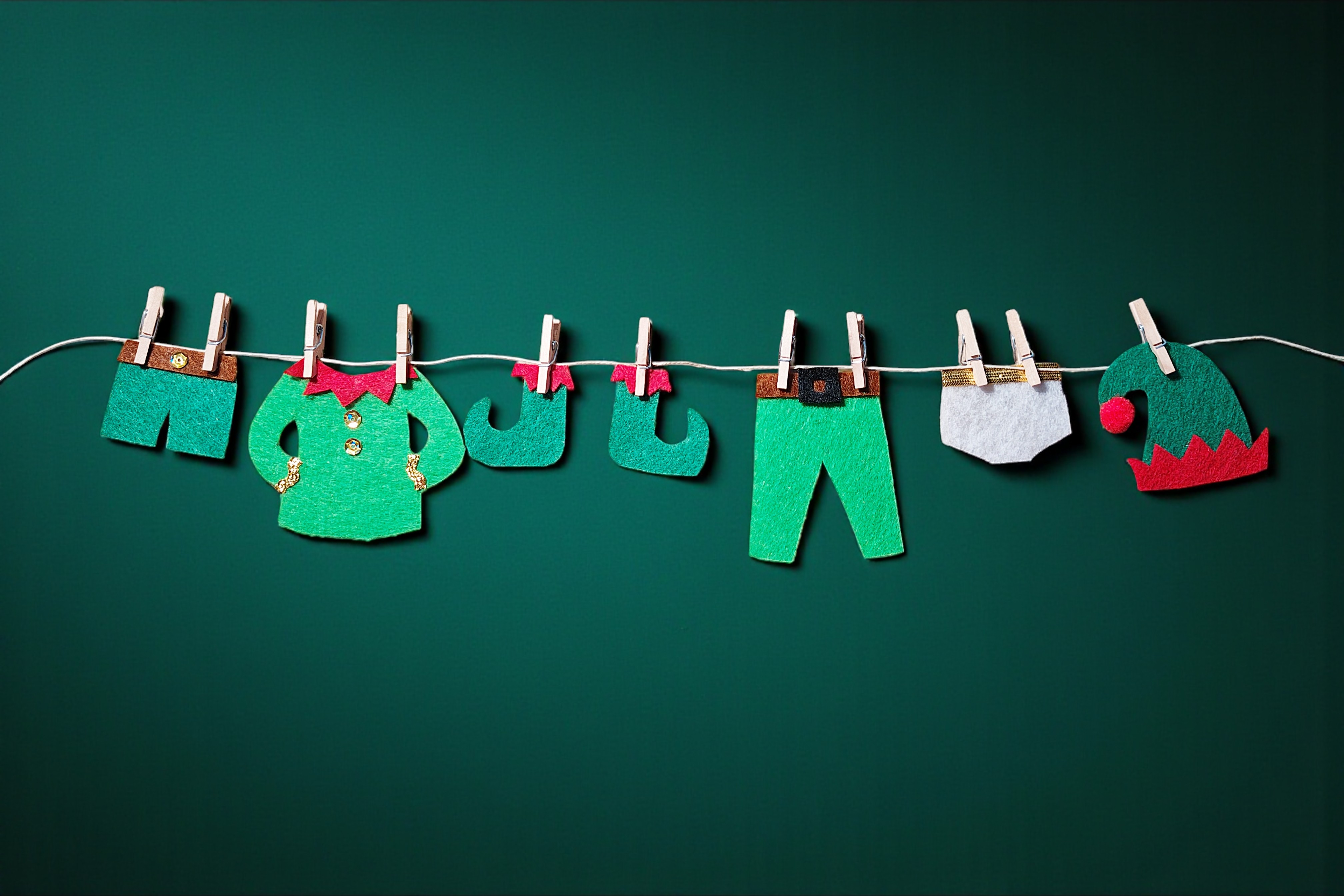 Miniature Elf Clothes Line Christmas Tree Ornament