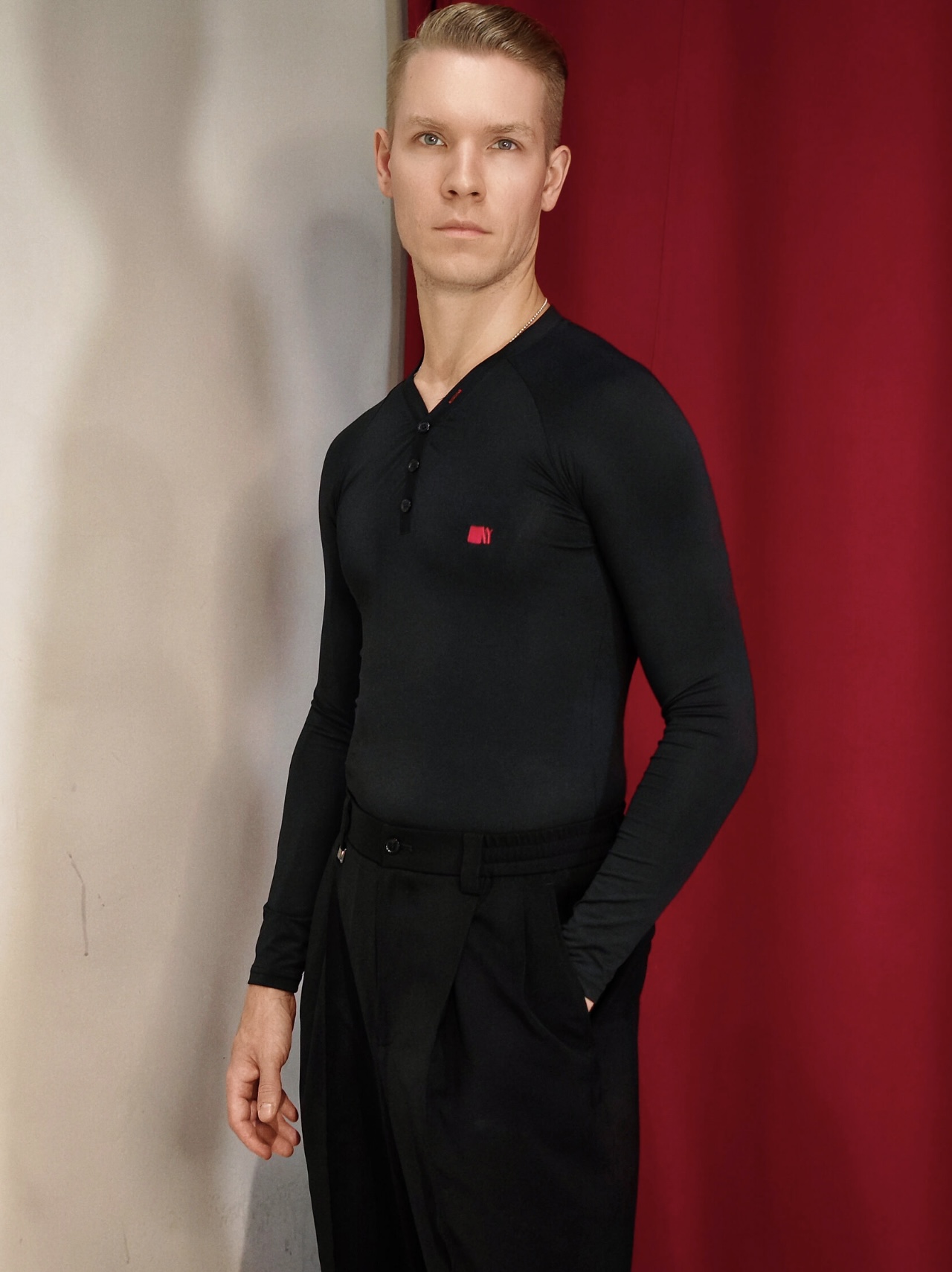 NY 3-buttoned Longsleeves
