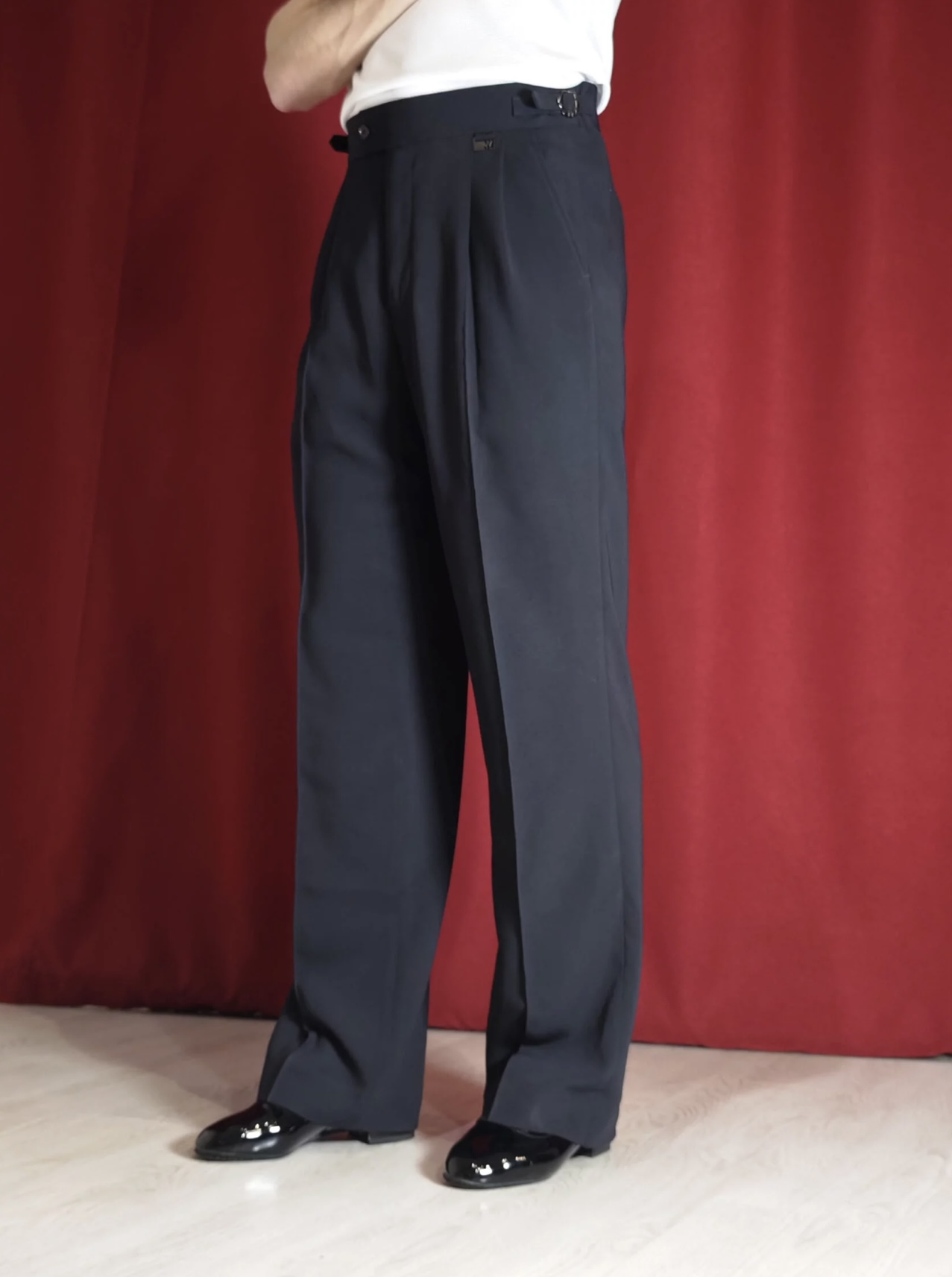 NY Trousers w/ buckle