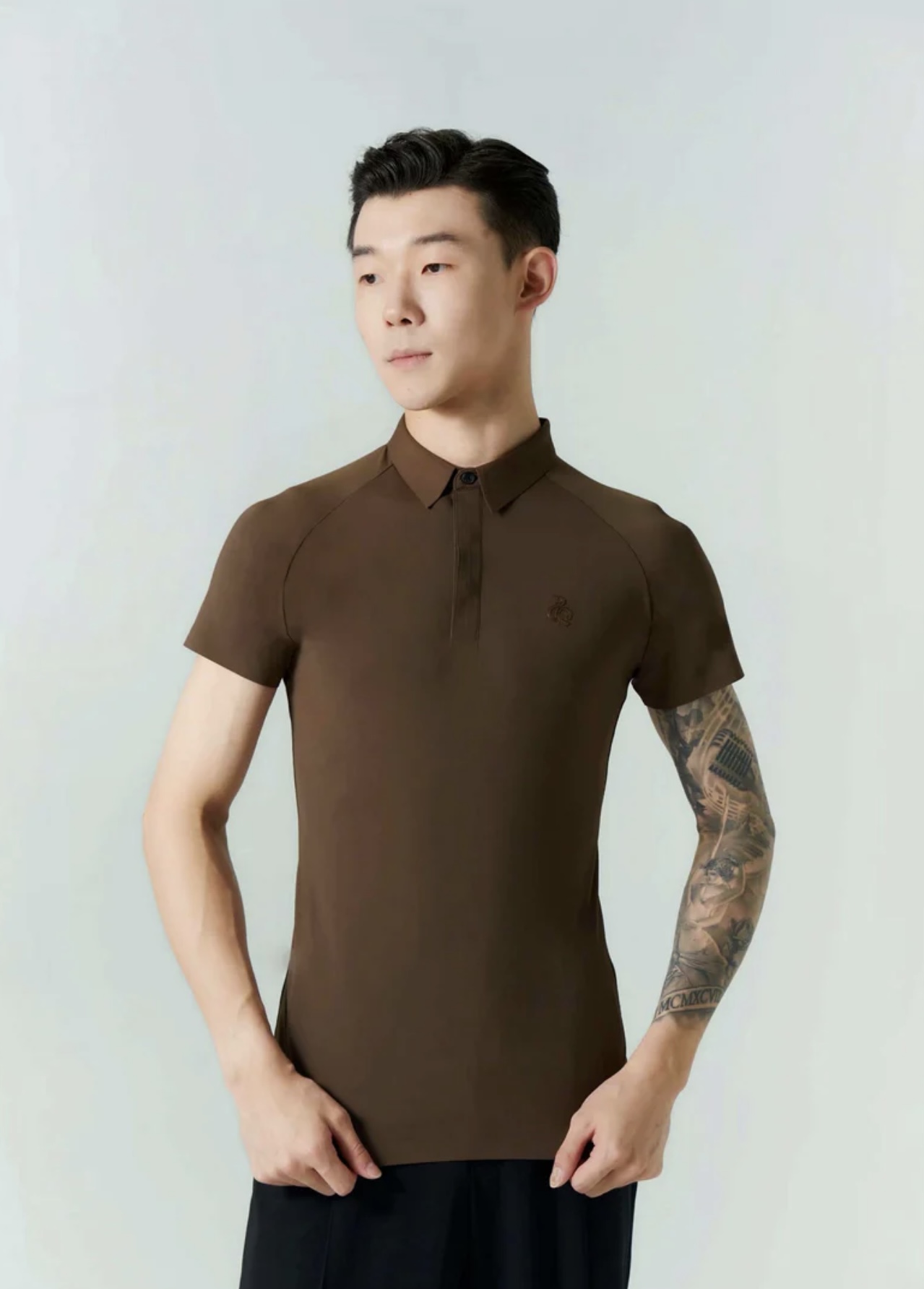 M053 - Brown