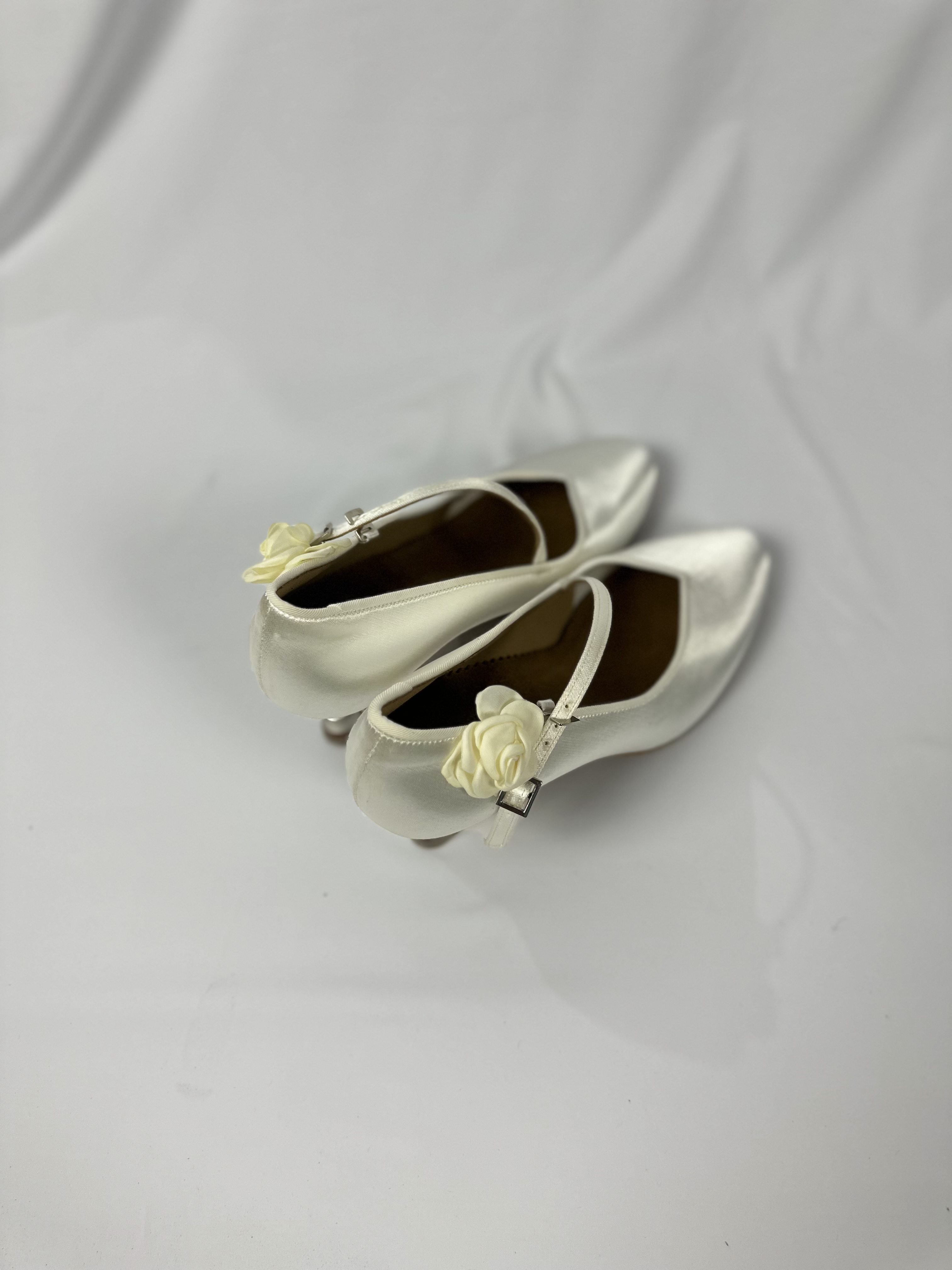 BD 1322 - White