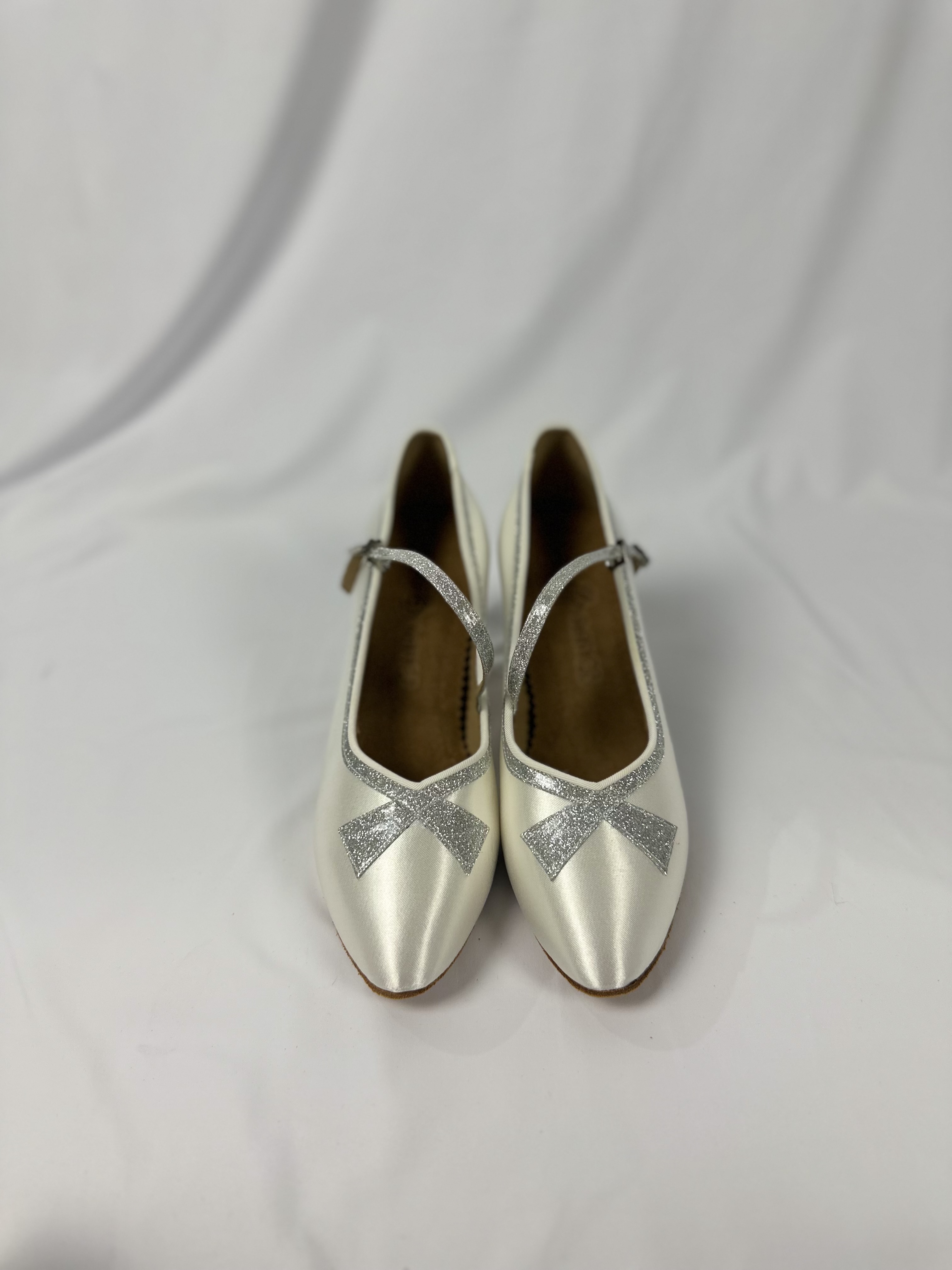 BD 1329 - White