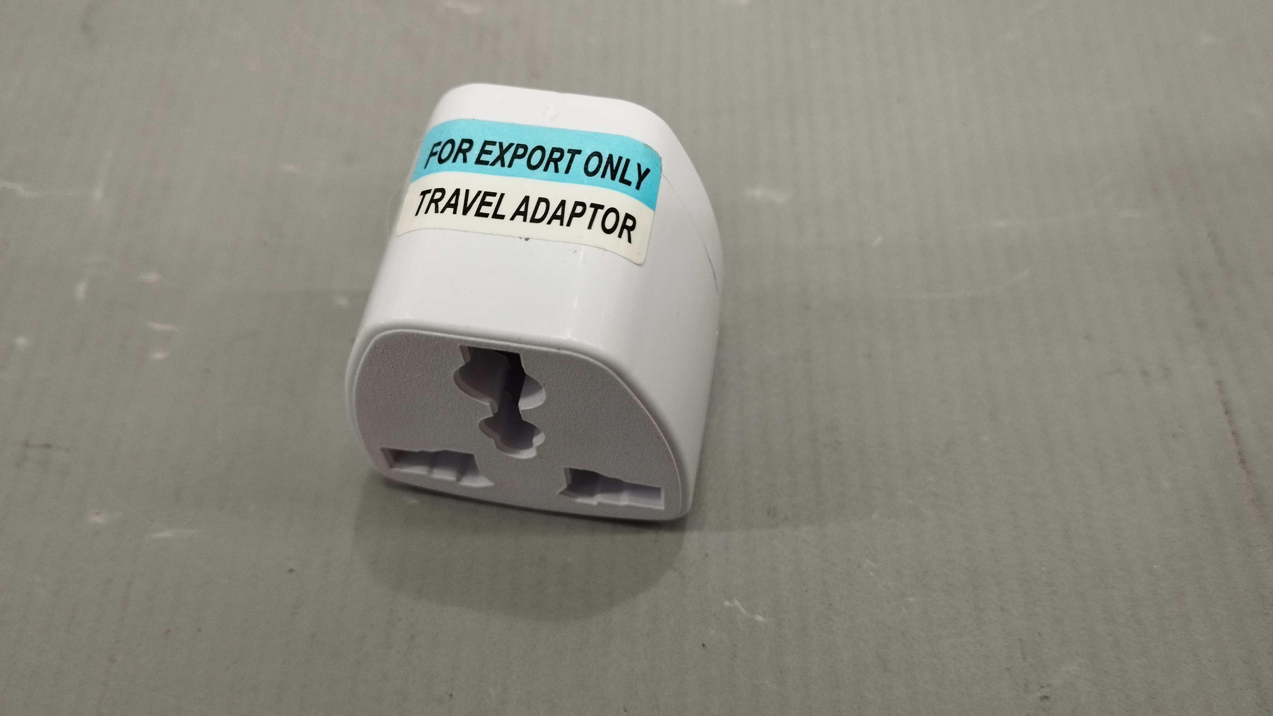 Adaptador universal patas redondas