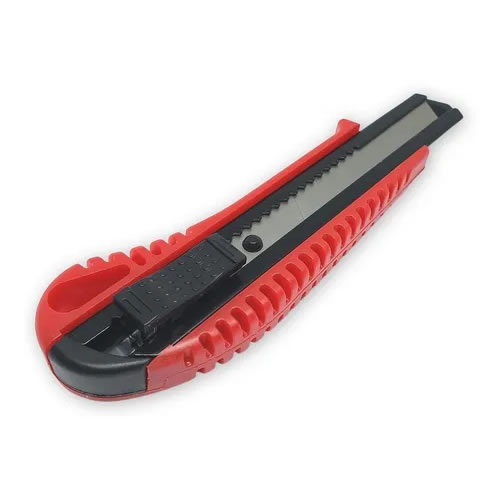 Cutter De 18mm Con Guia Y Traba Metalica