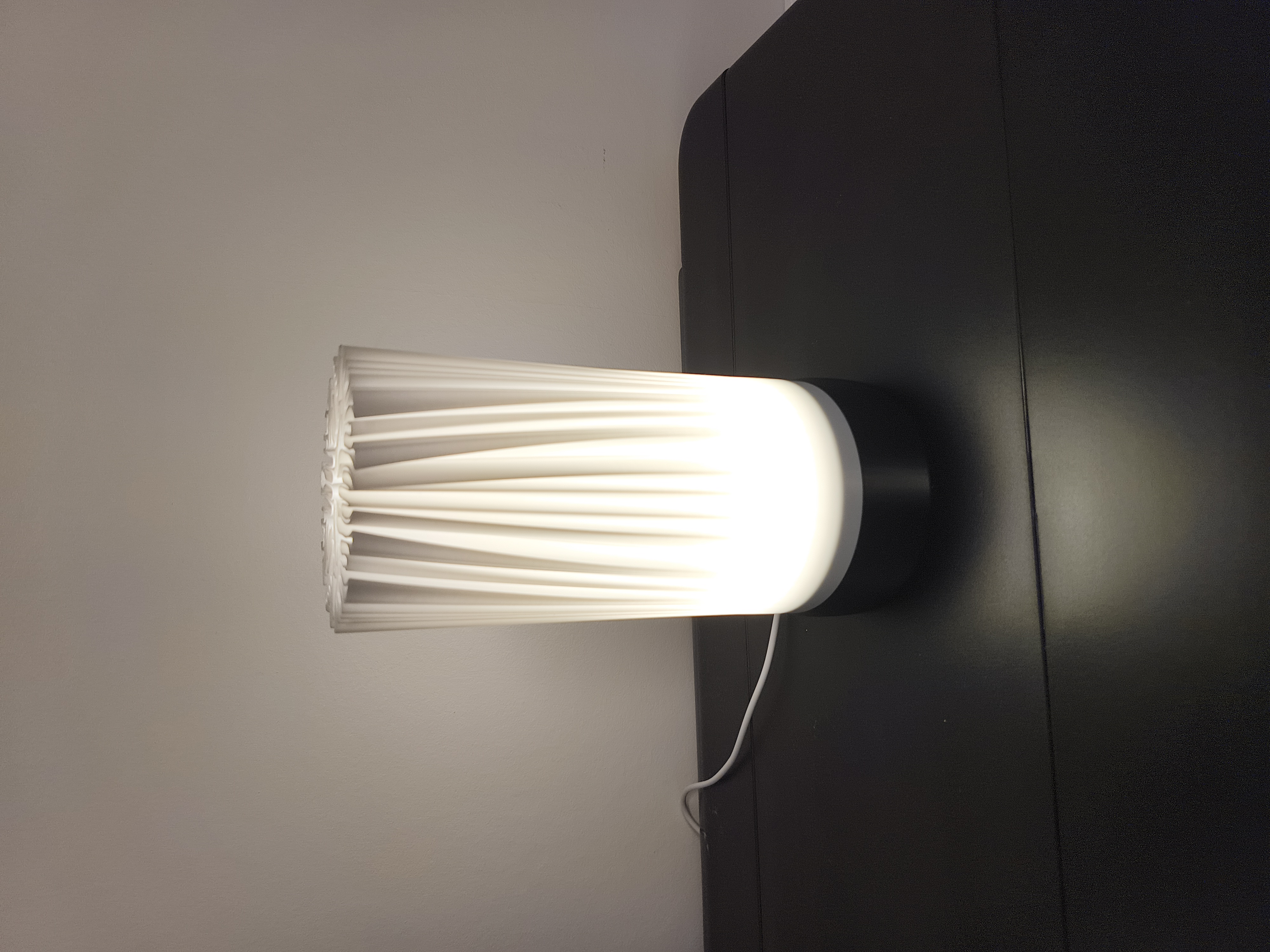 LED stalinė lempa su šilta šviesa (USB jungtis)