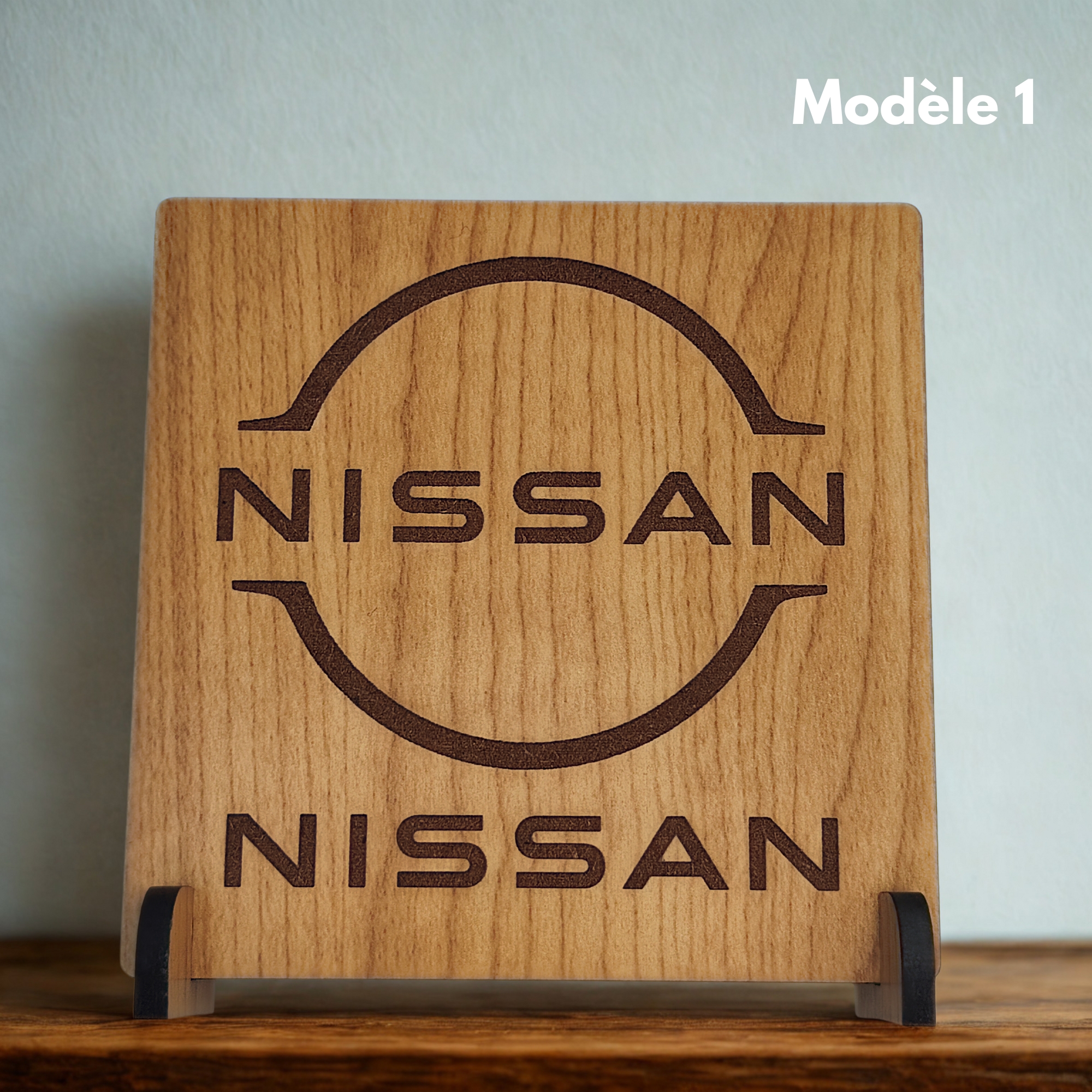 Logo Nissan - Gravure sur bois