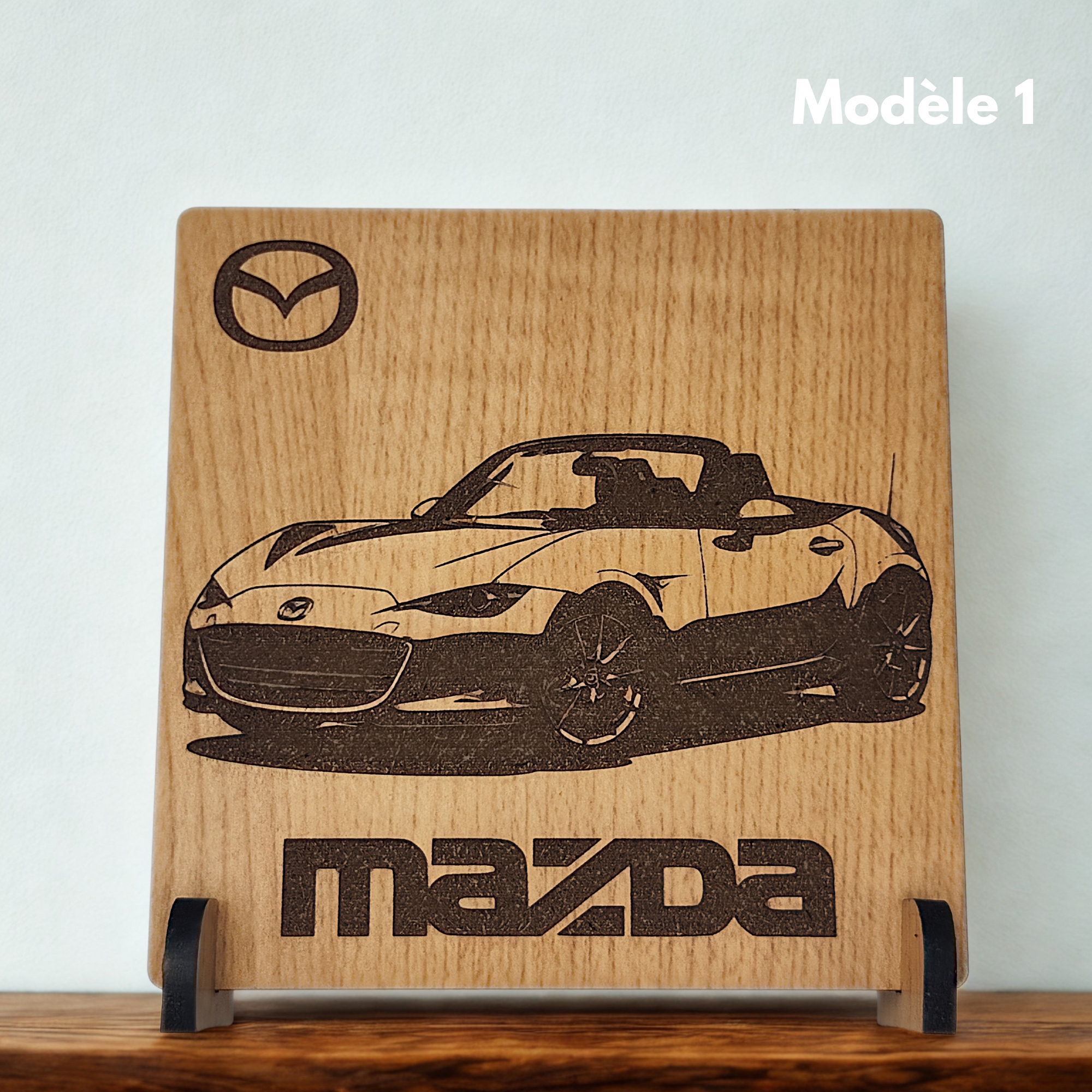 Mazda MX5 - Gravure sur bois