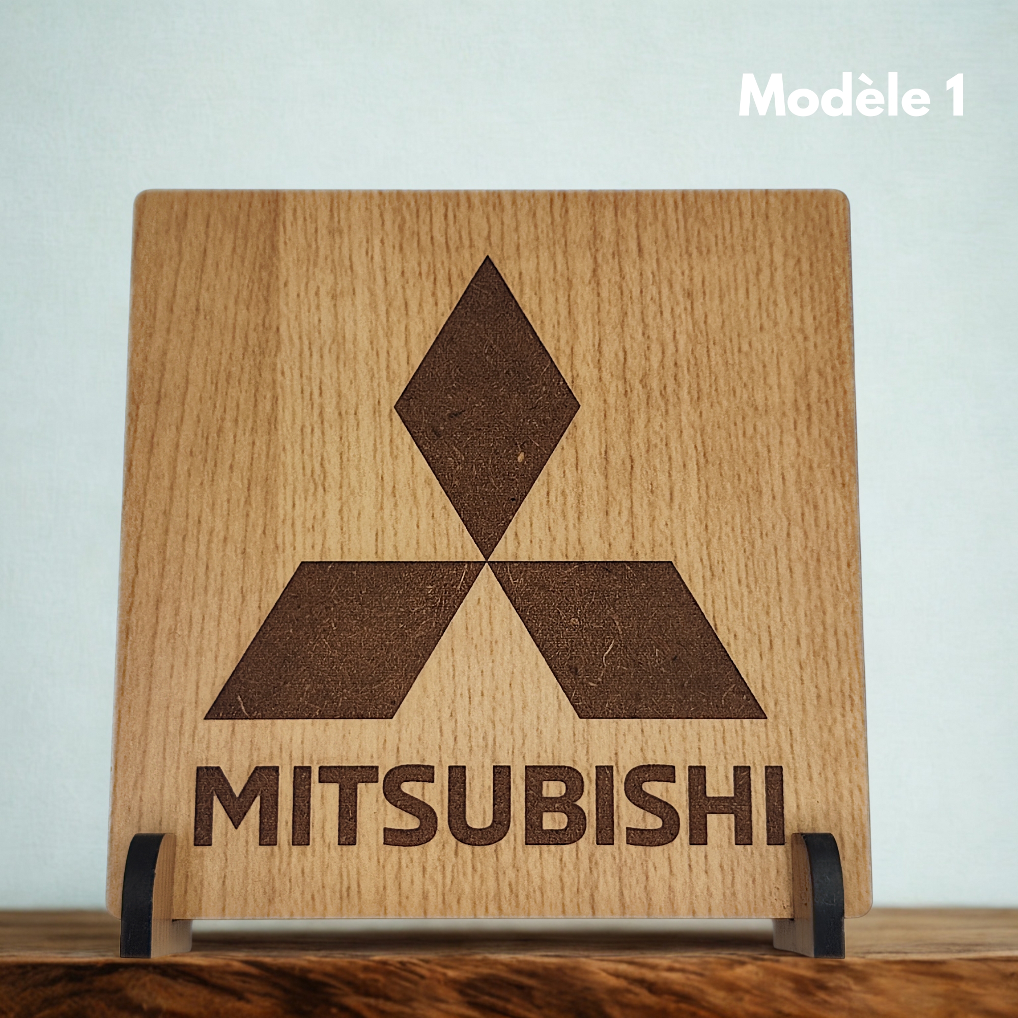 Logo Mistubishi - Gravure sur bois