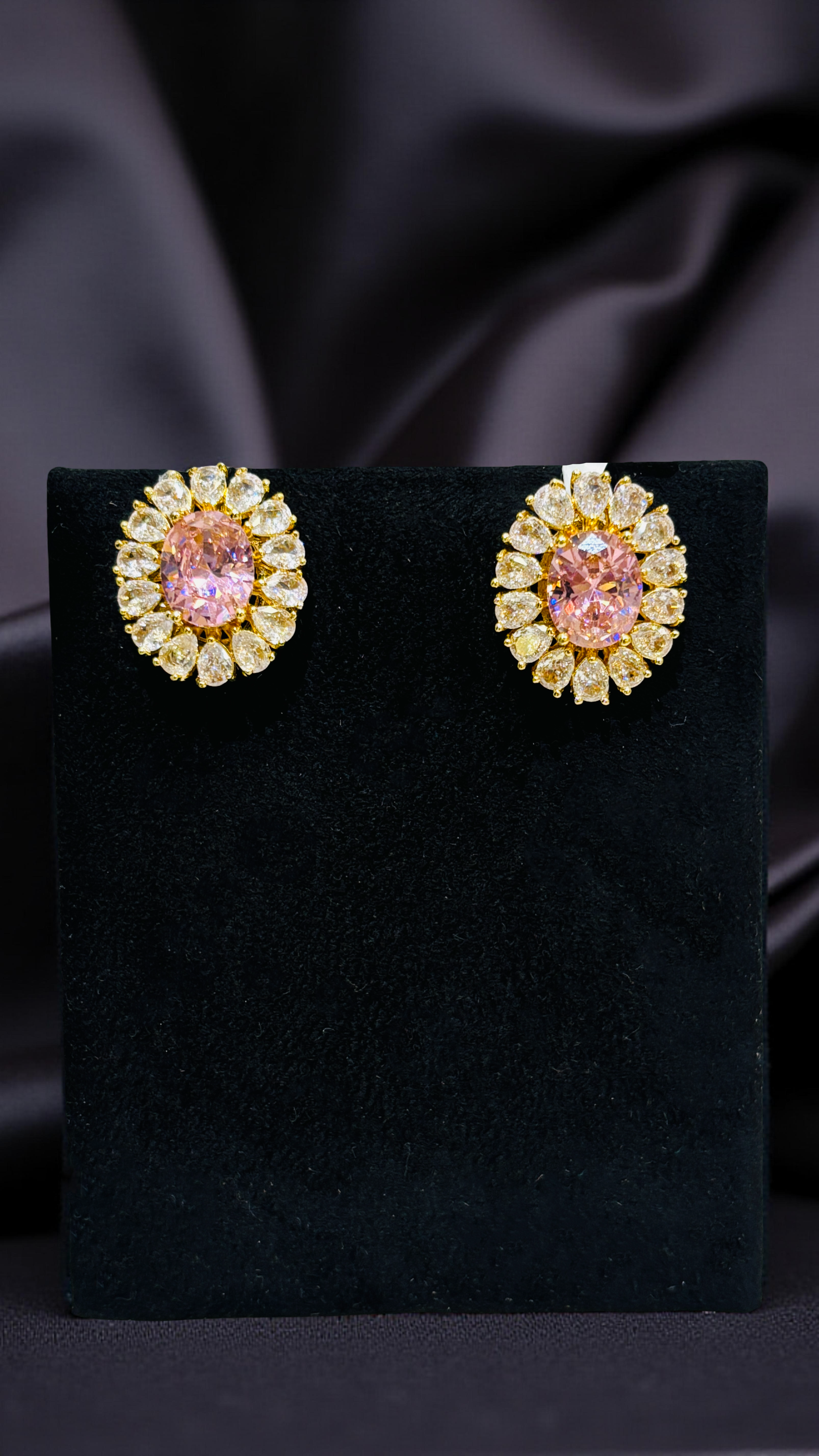 Elegant Floral Pendant Necklace Set