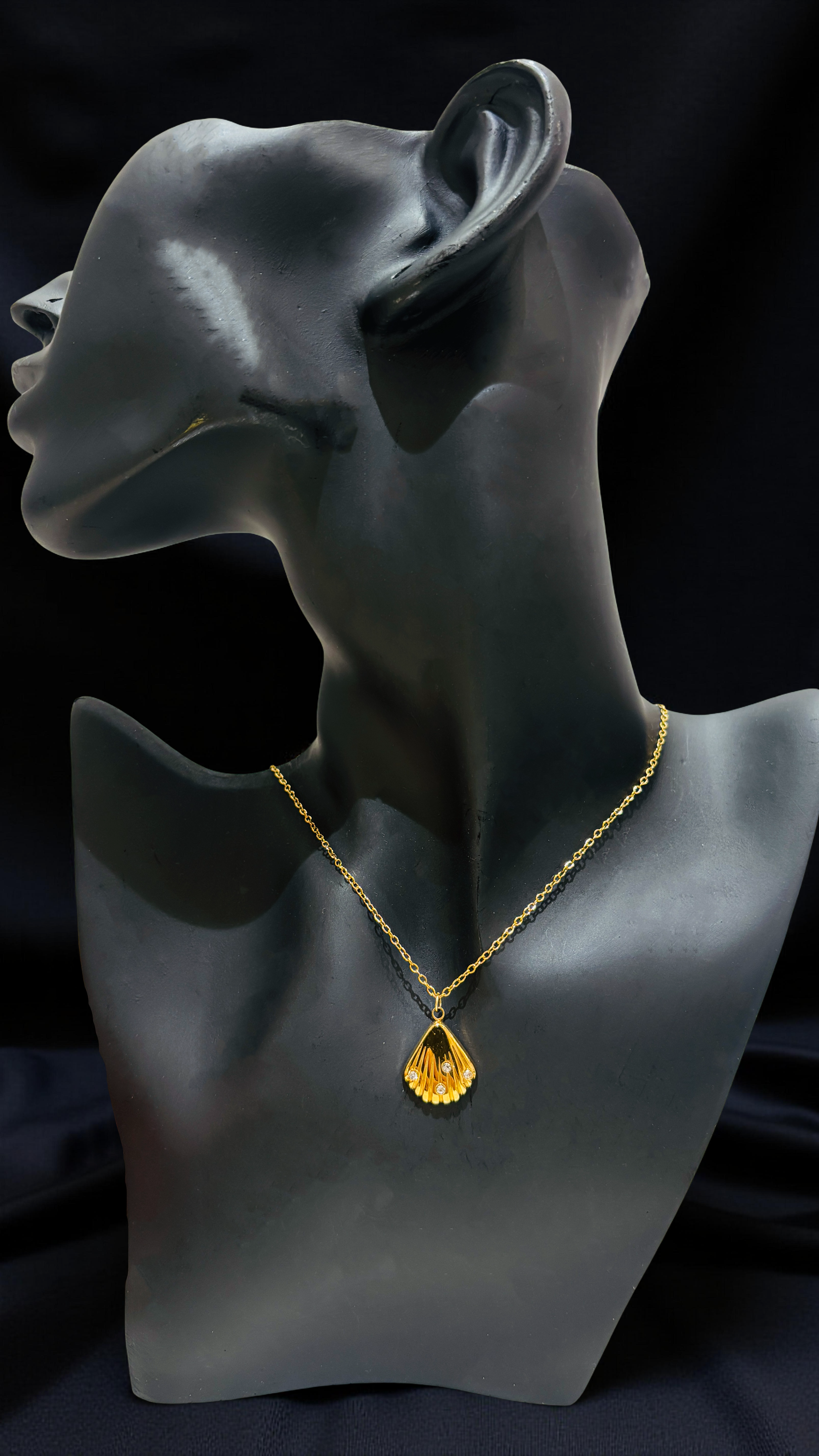 Gold Shell Pendant Necklace