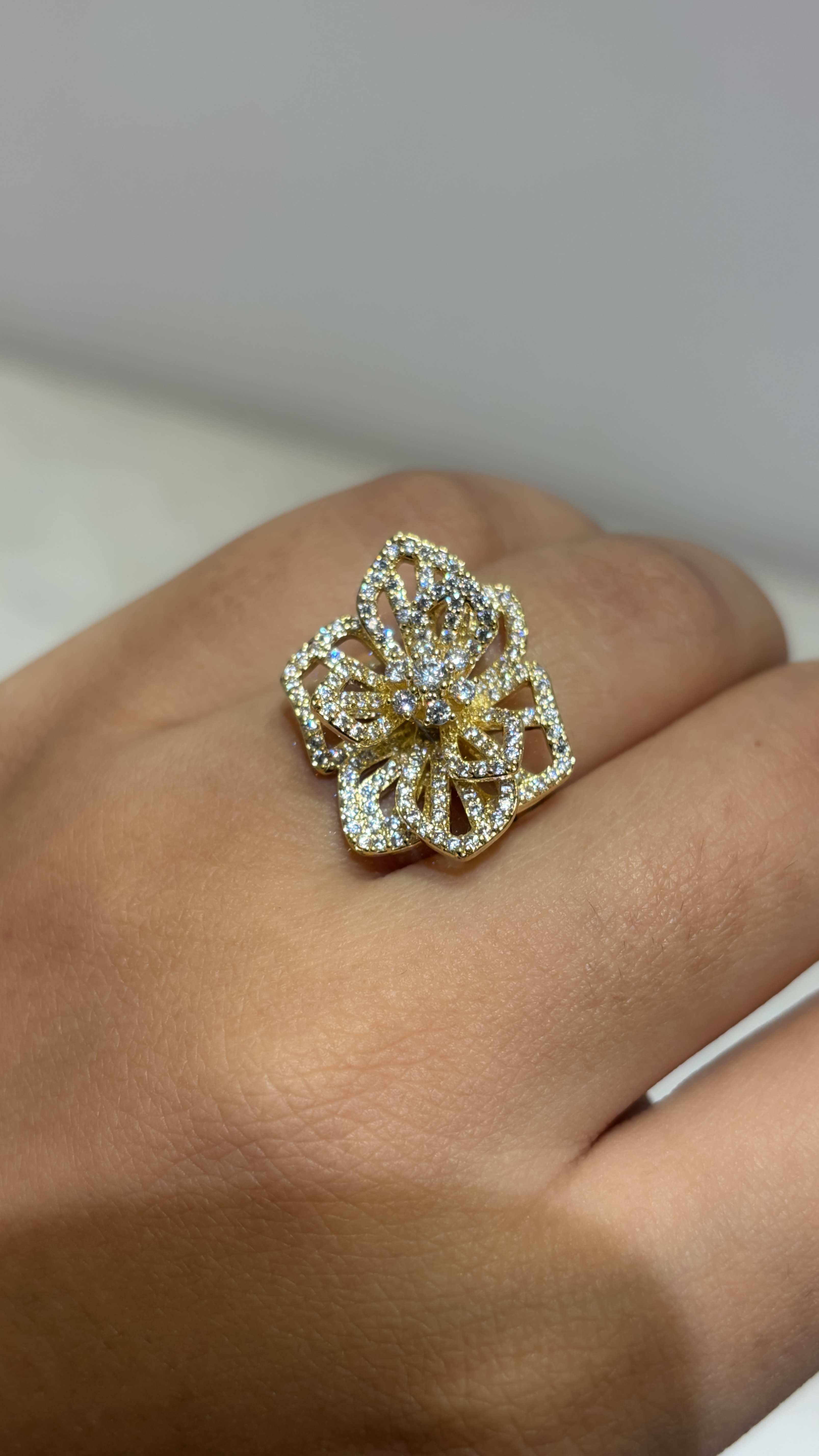 Floral adjustable Statement Ring