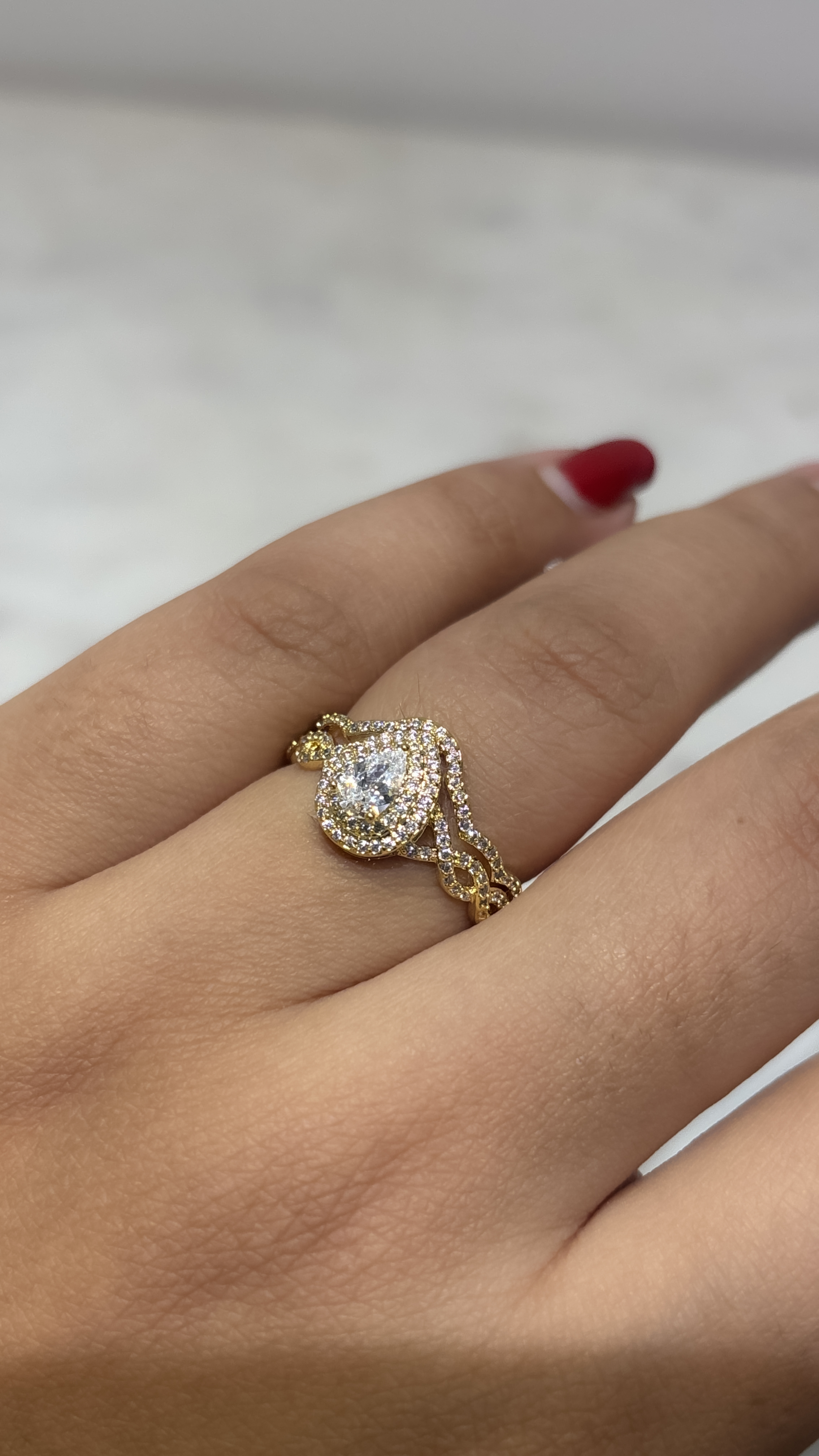 Elegant Golden adjustable Ring