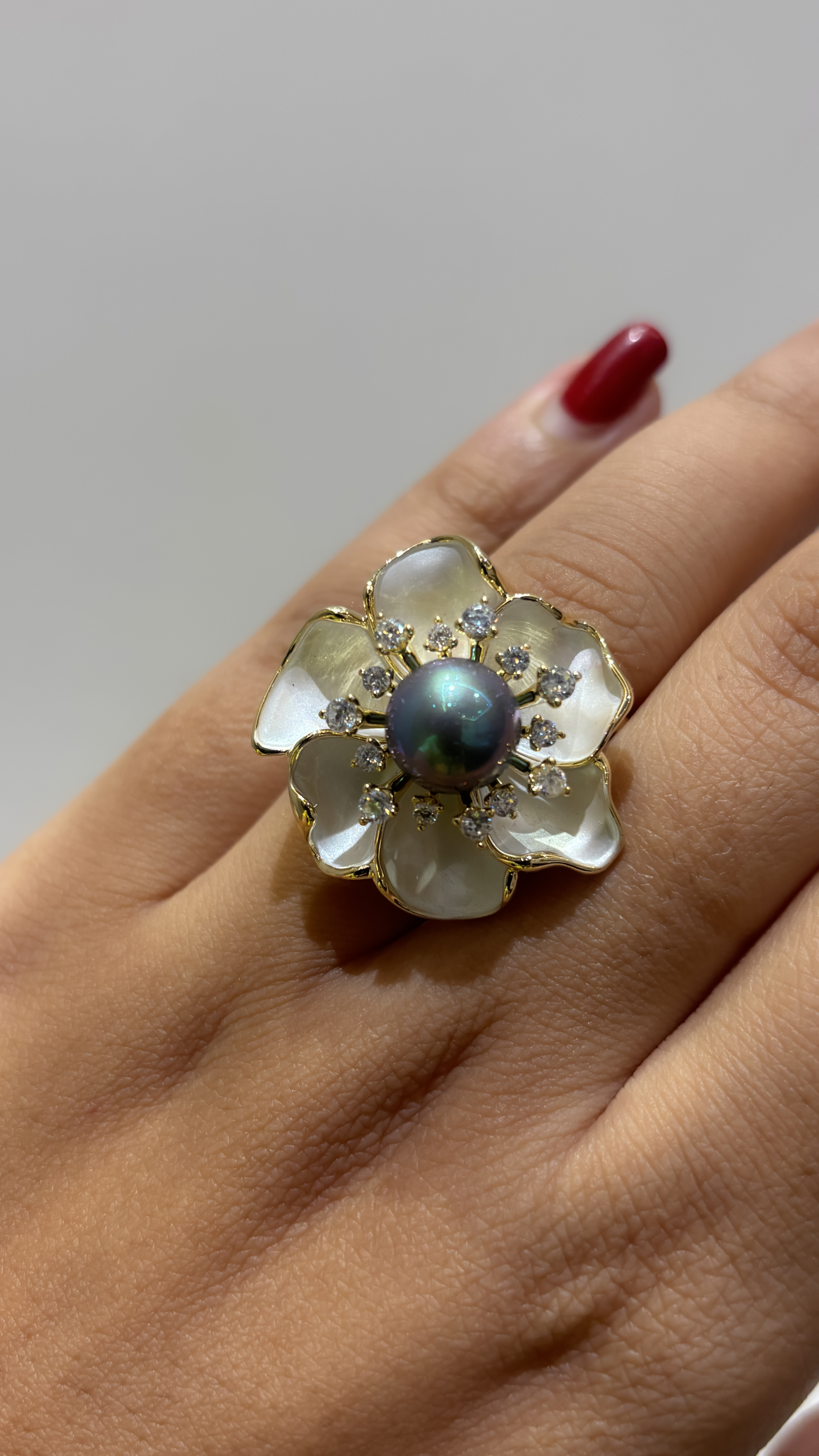 Free size Flower-Shaped Statement Ring