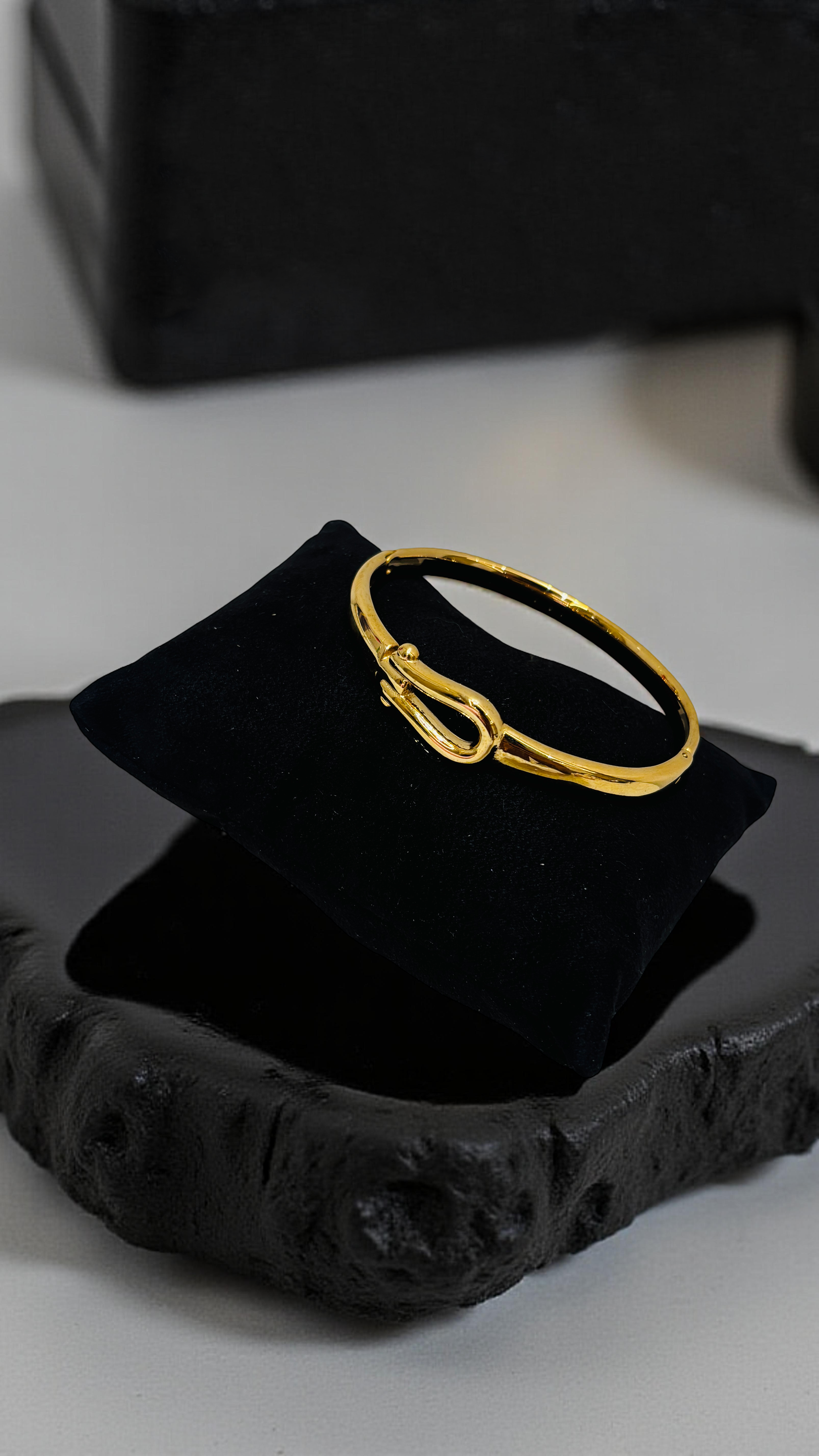 Elegant Golden Kada Bracelet