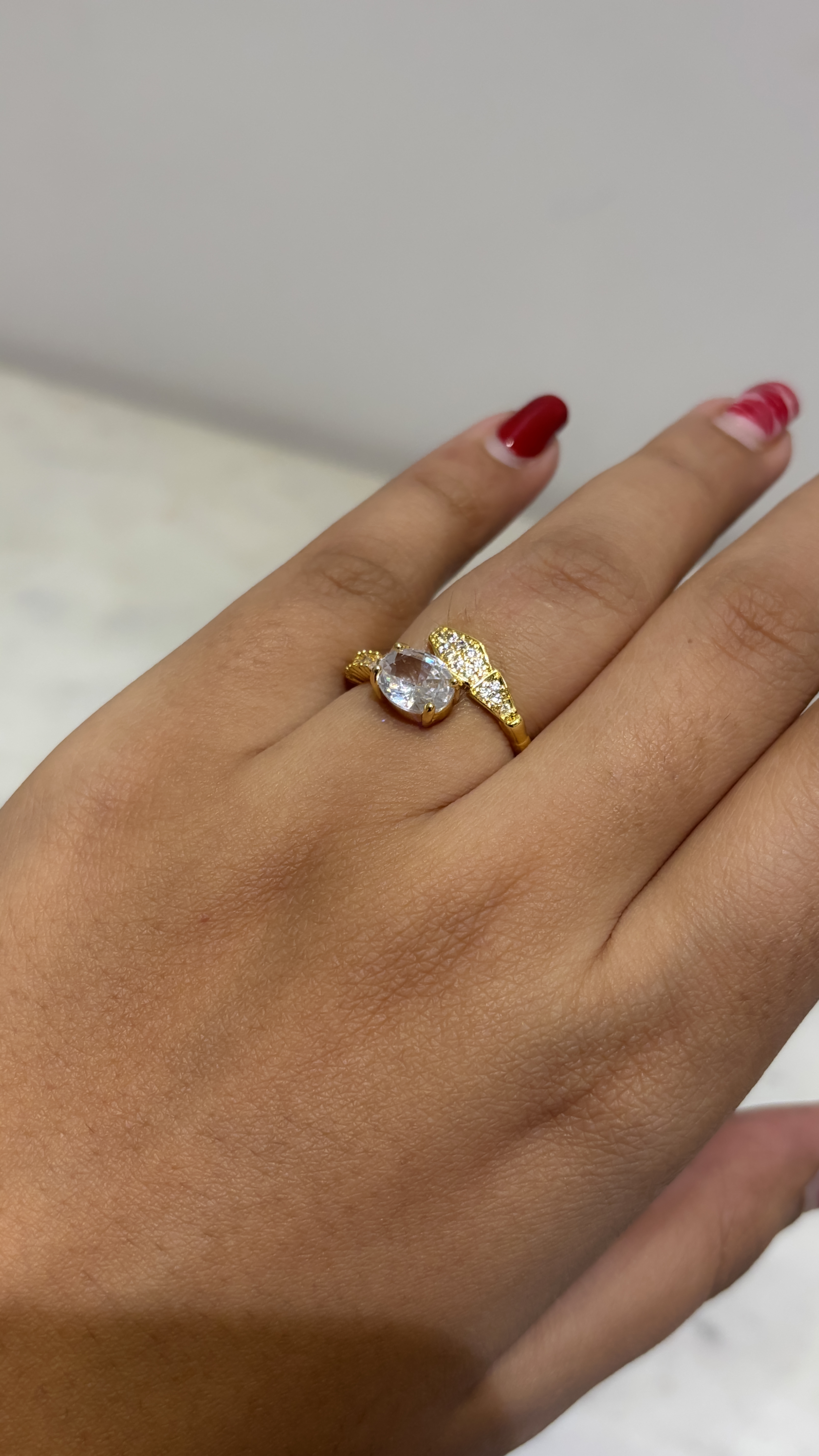Elegant Gold-Plated Crystal adjustable Ring