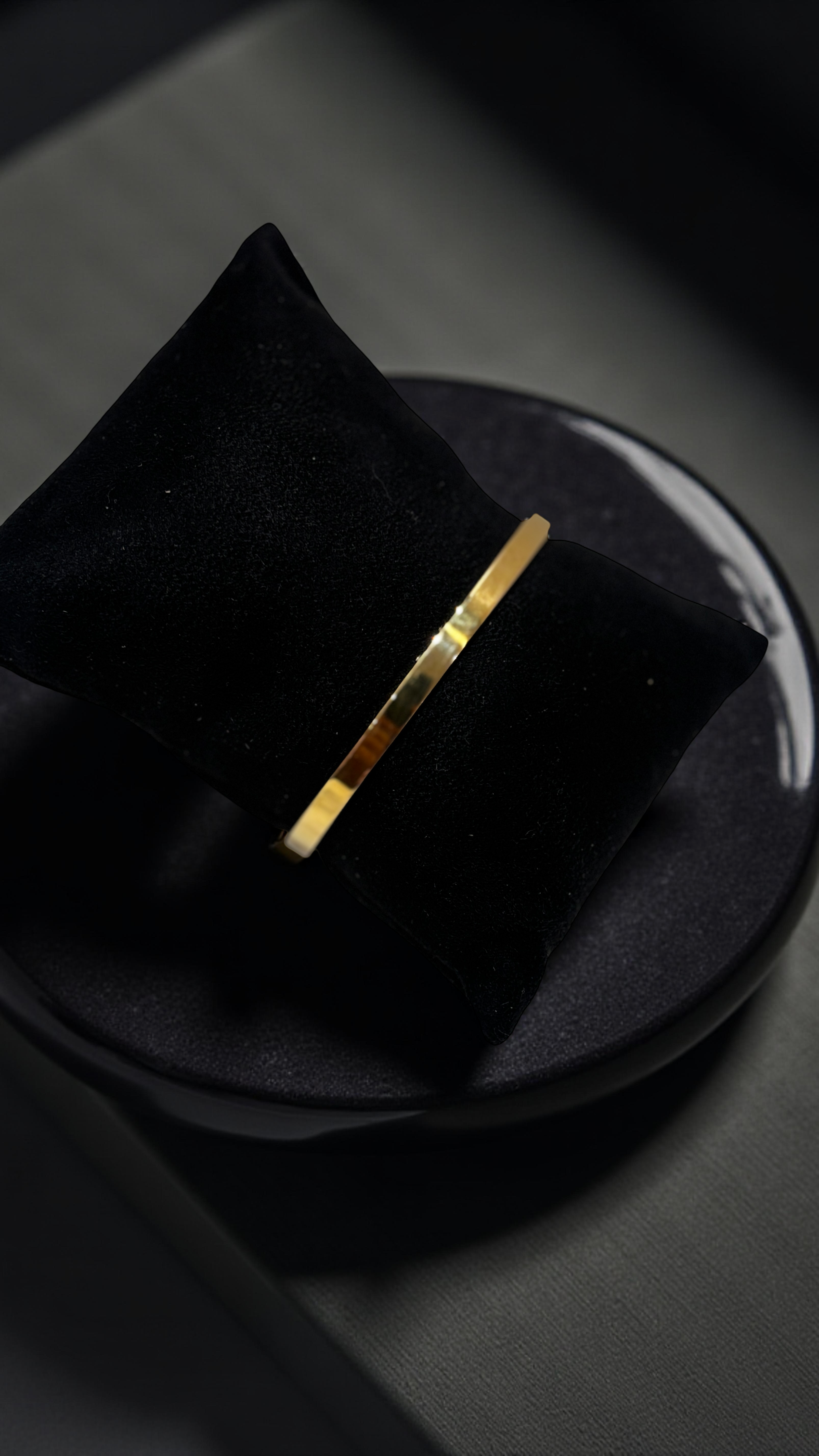 Elegant Golden Kada Bracelet