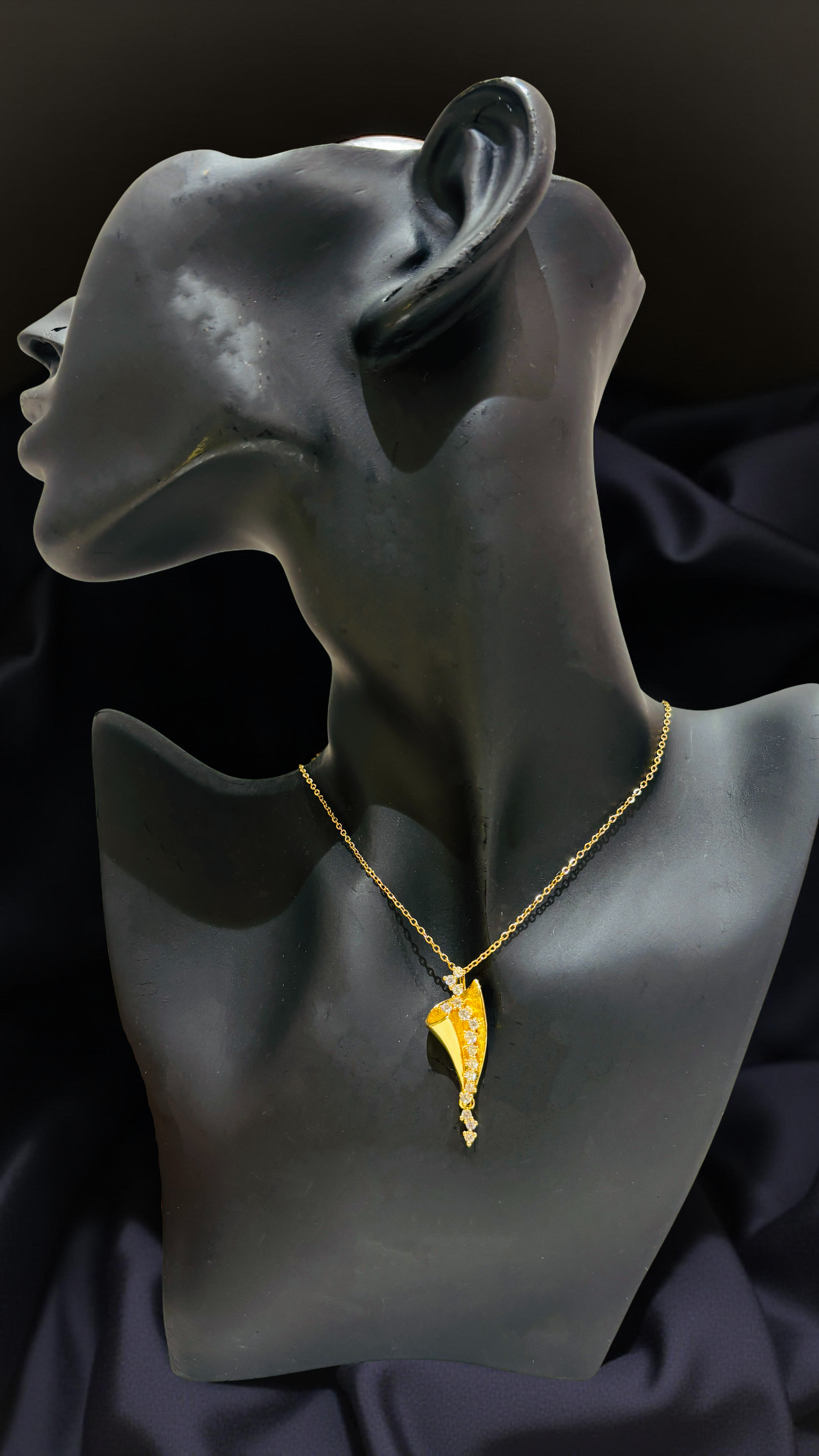 Golden  Pendant Necklace