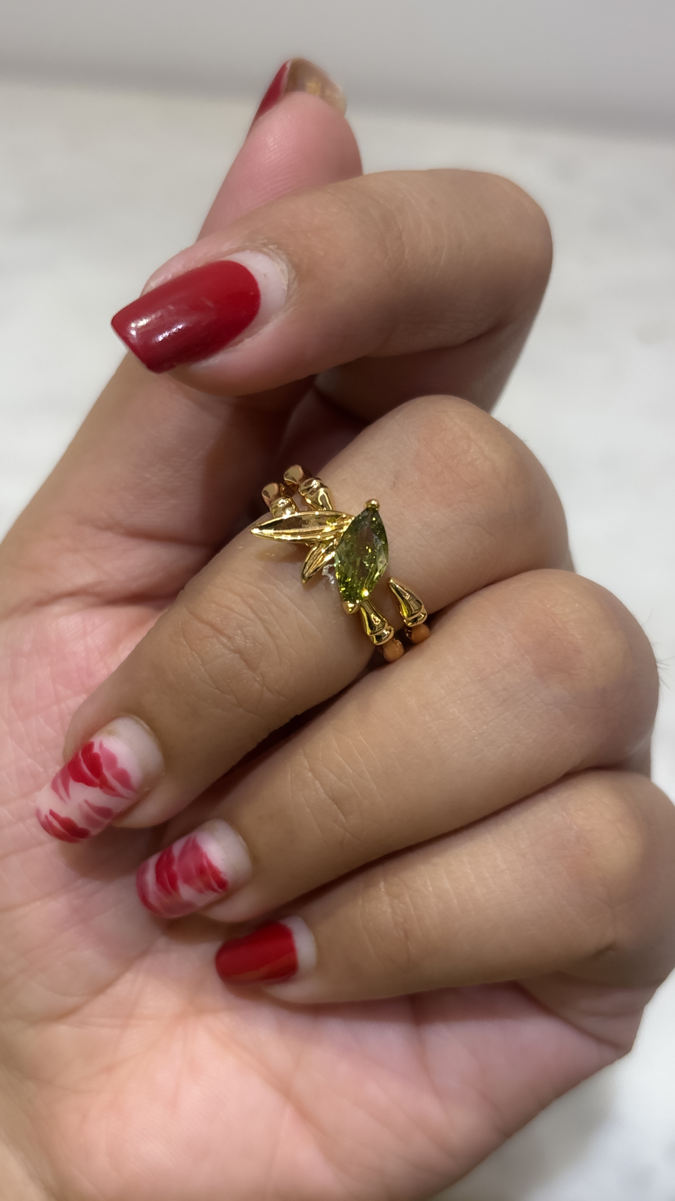 Elegant Gold-Plated adjustable Leaf Ring
