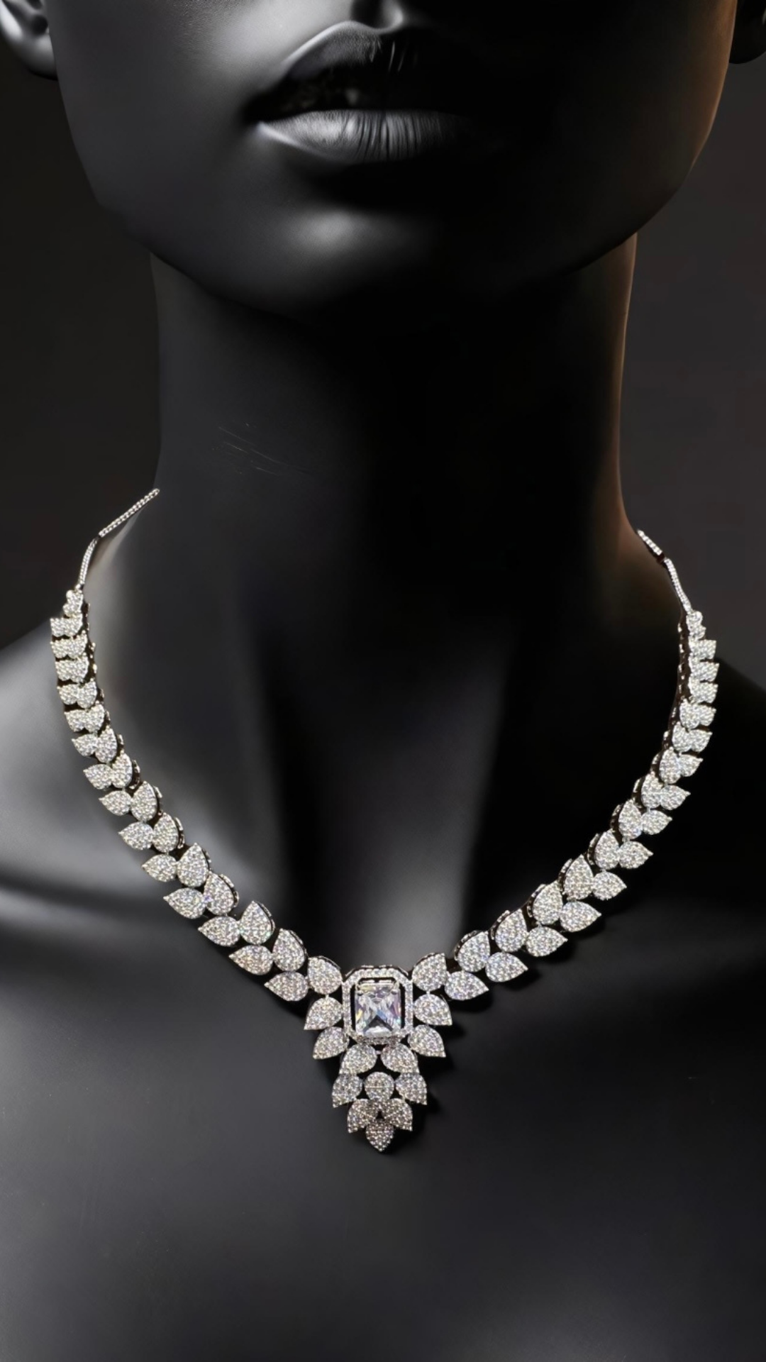 Leaf Motif AD Necklace