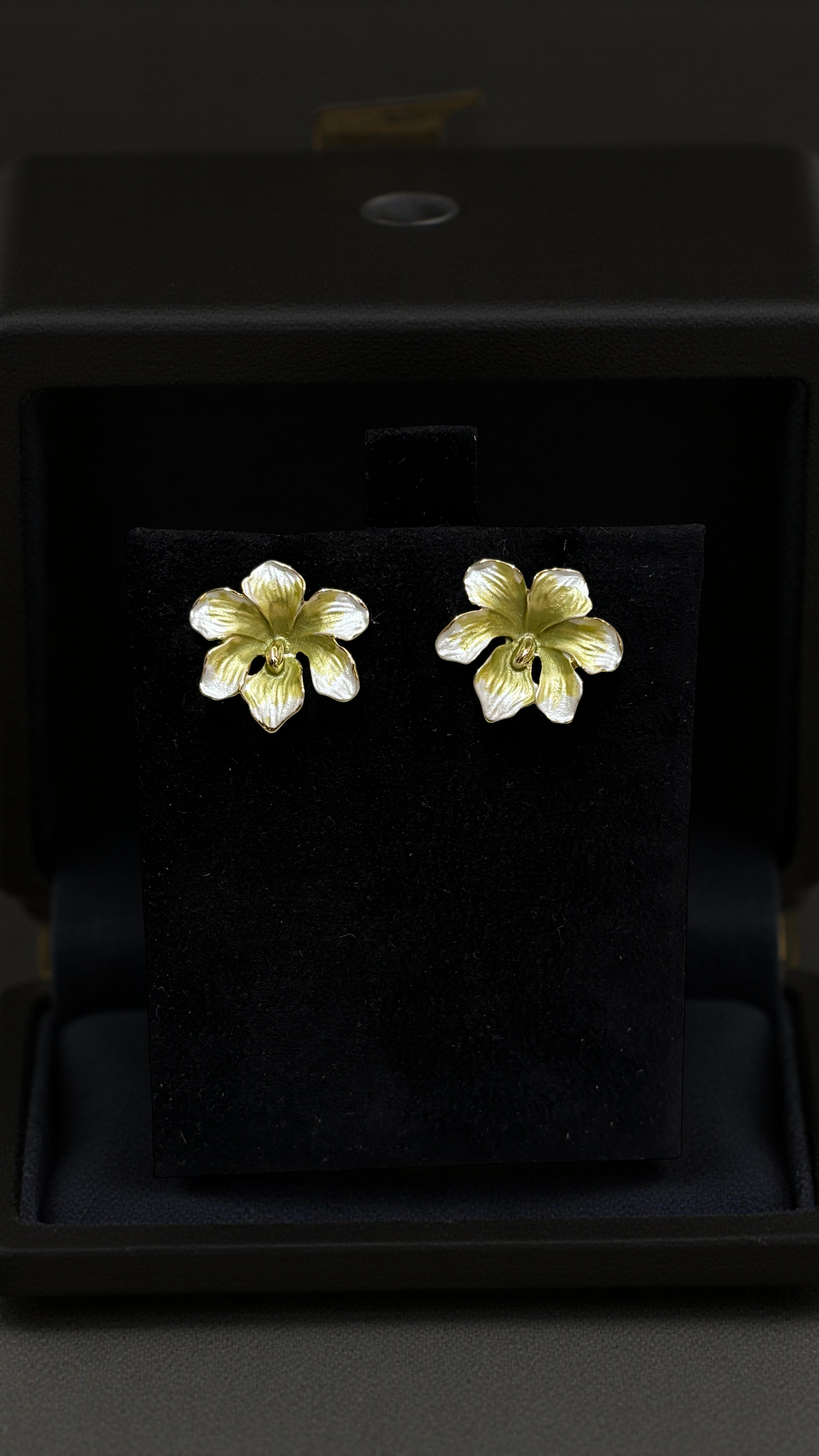 Orchid Flower Pendant Necklace Set