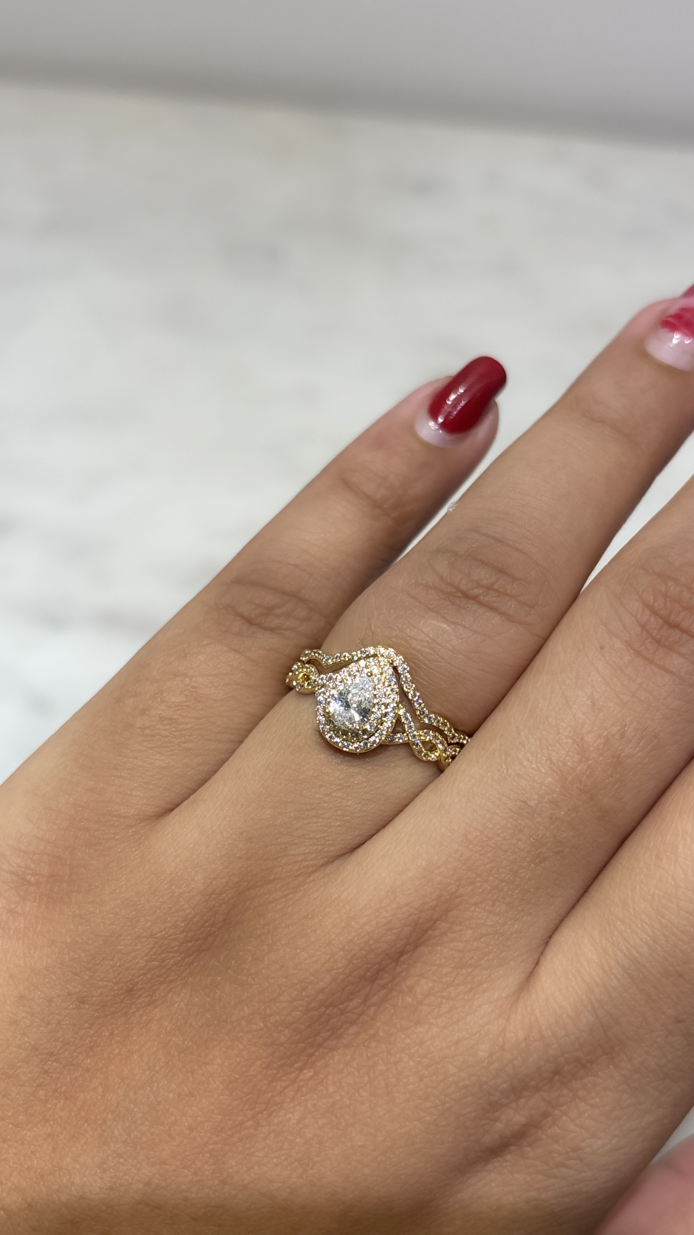 Elegant Golden adjustable Ring