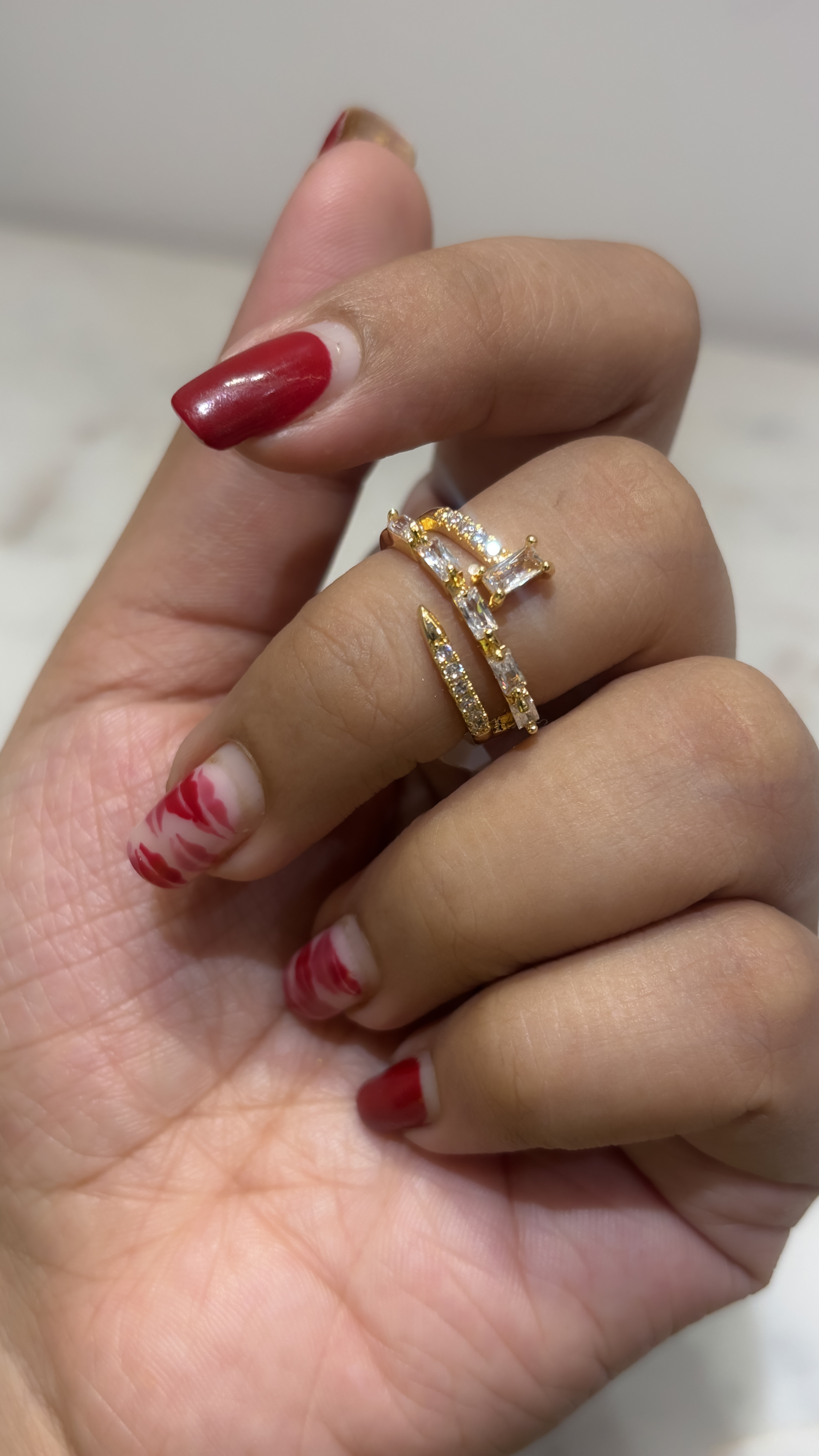 Elegant gold-plated adjustable ring