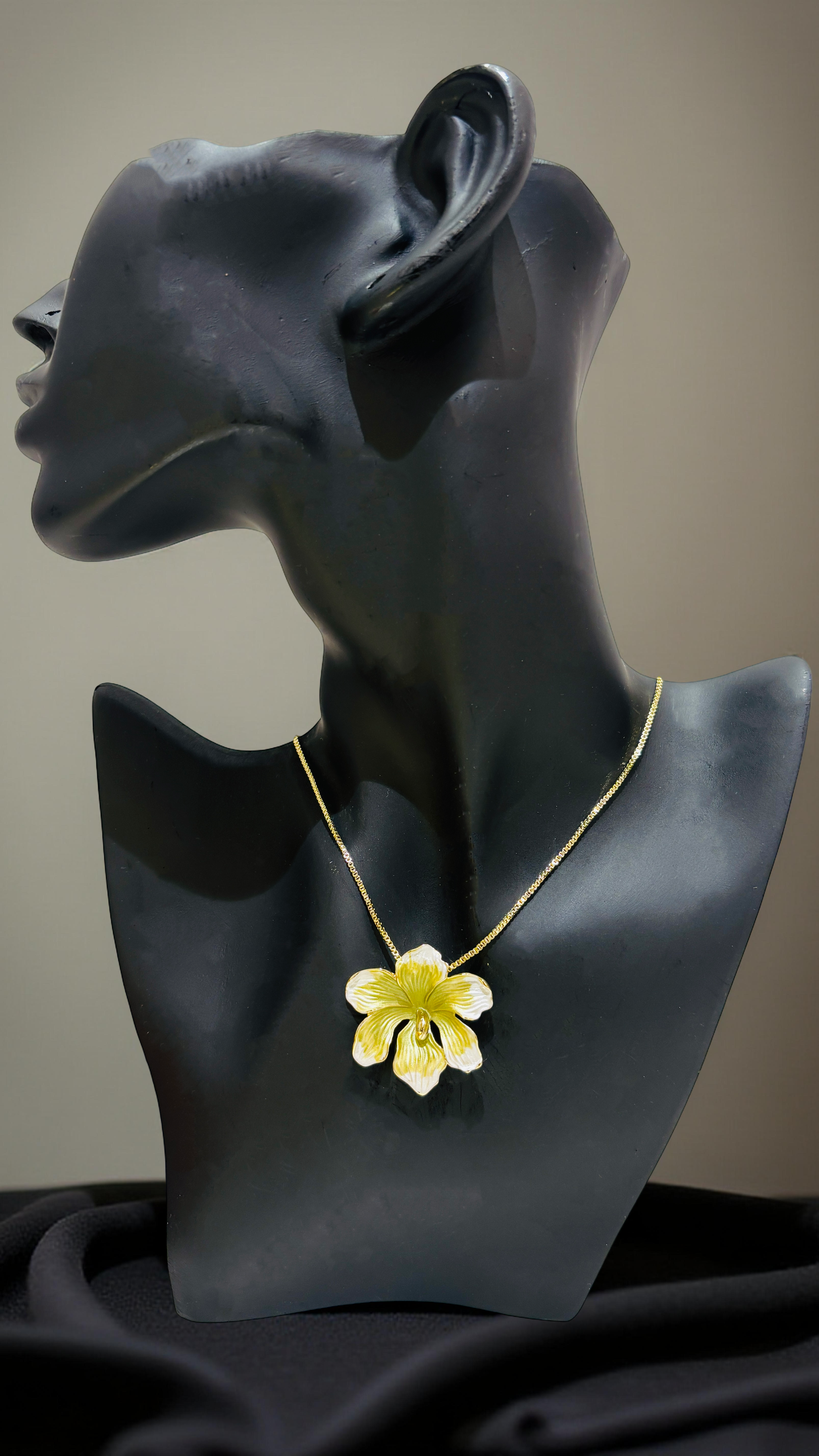 Orchid Flower Pendant Necklace Set