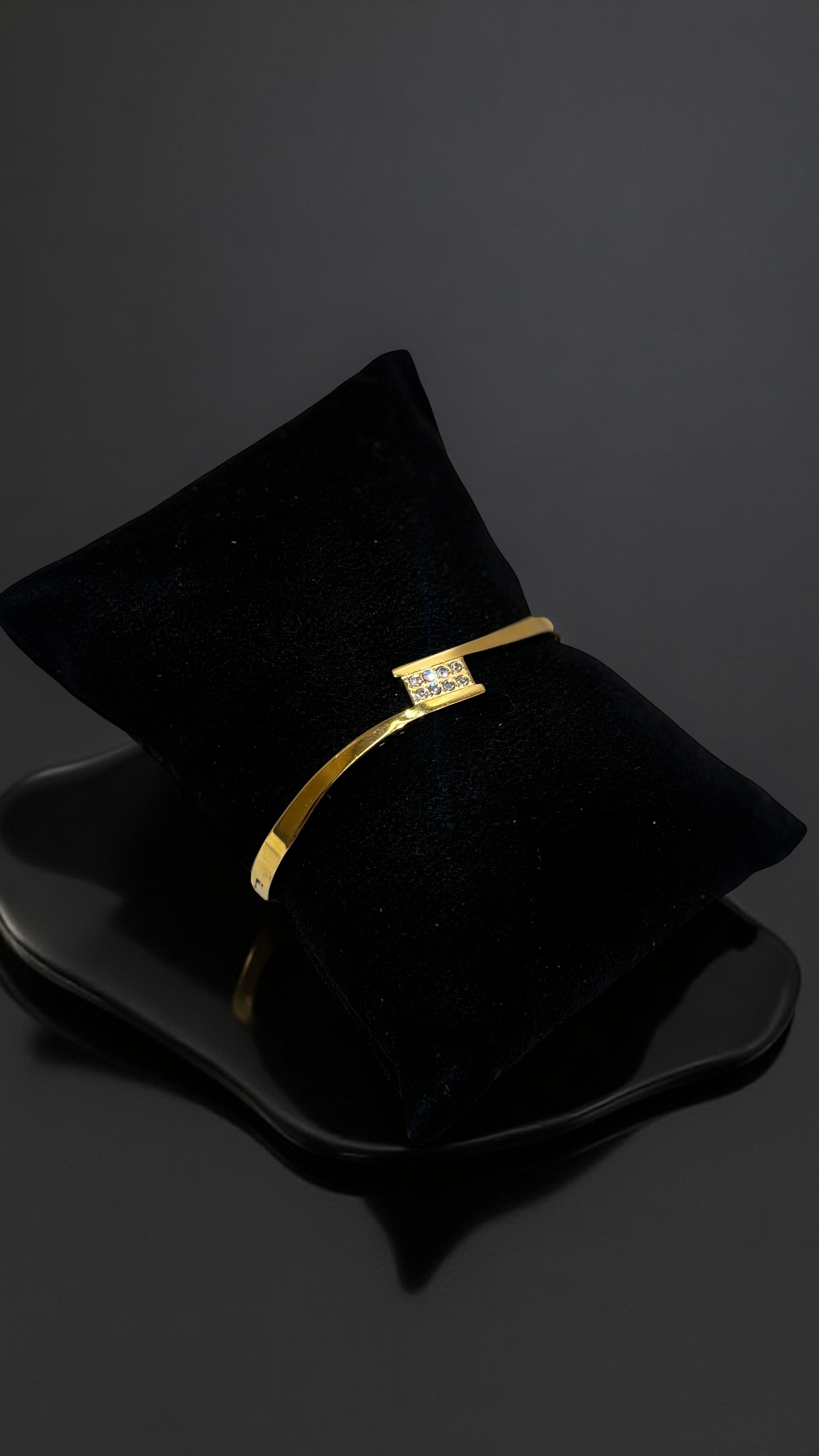Elegant Golden Kada Bracelet