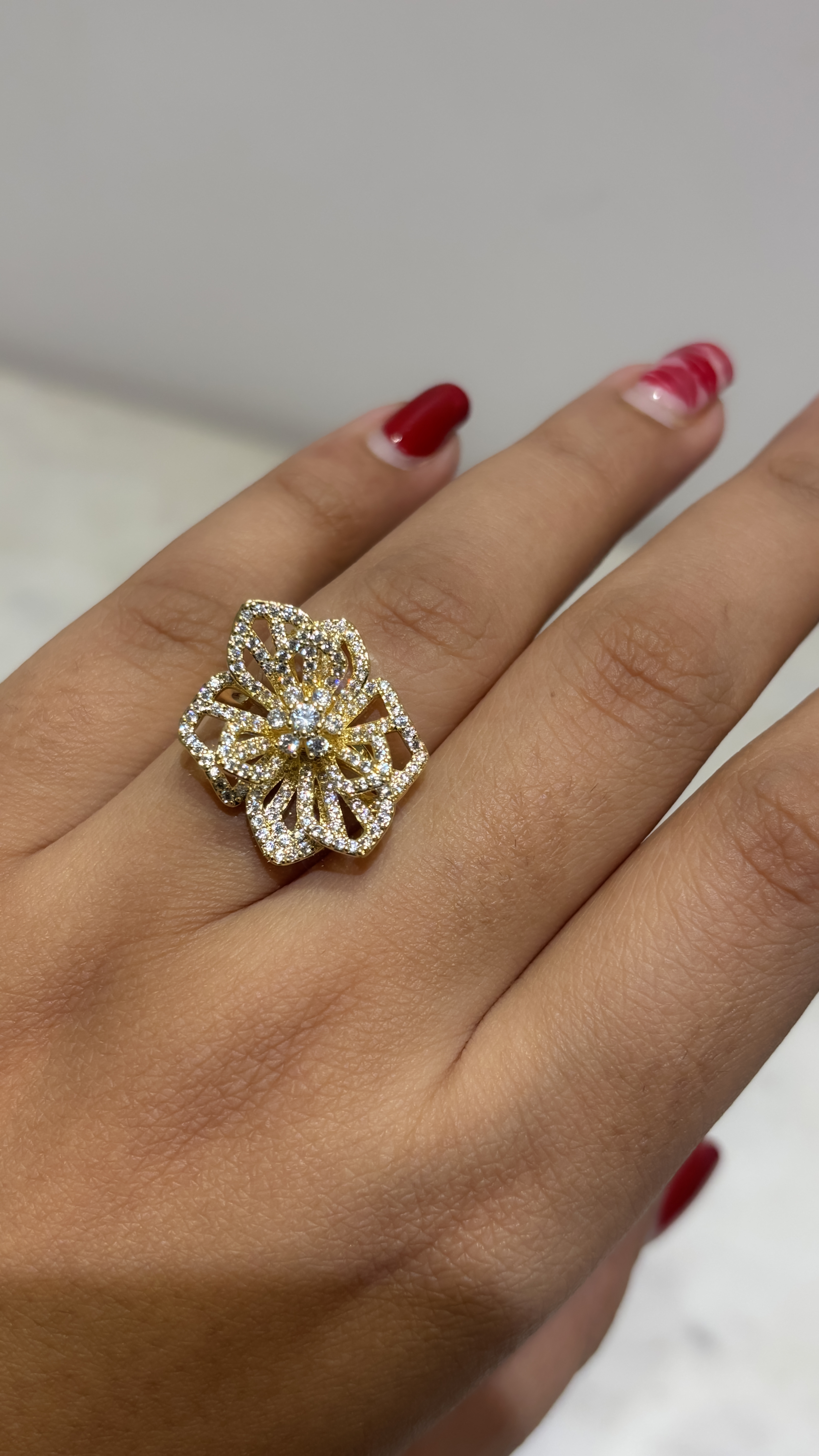 Floral adjustable Statement Ring