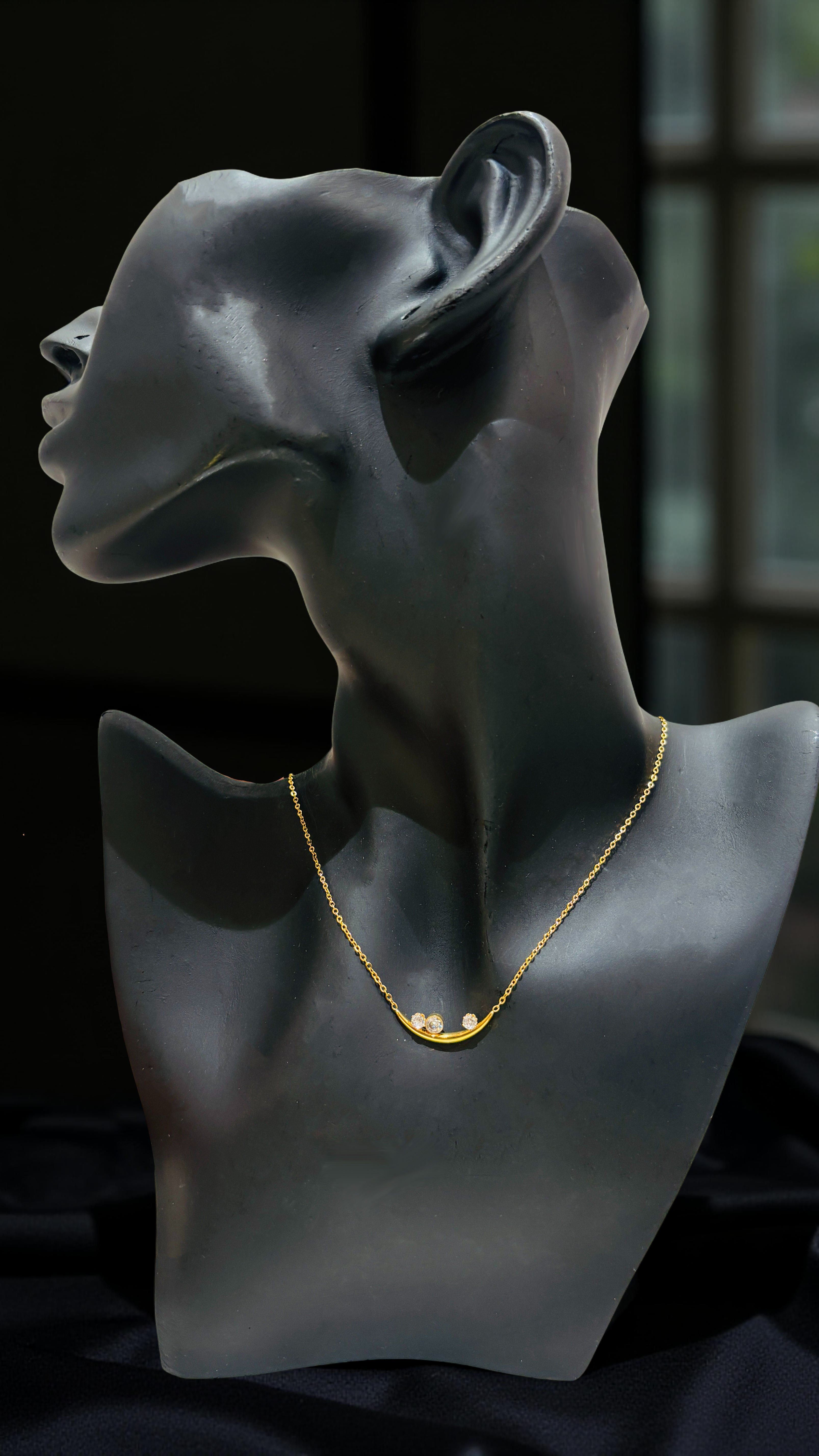 sHINE GOLDEN NECK CHAIN