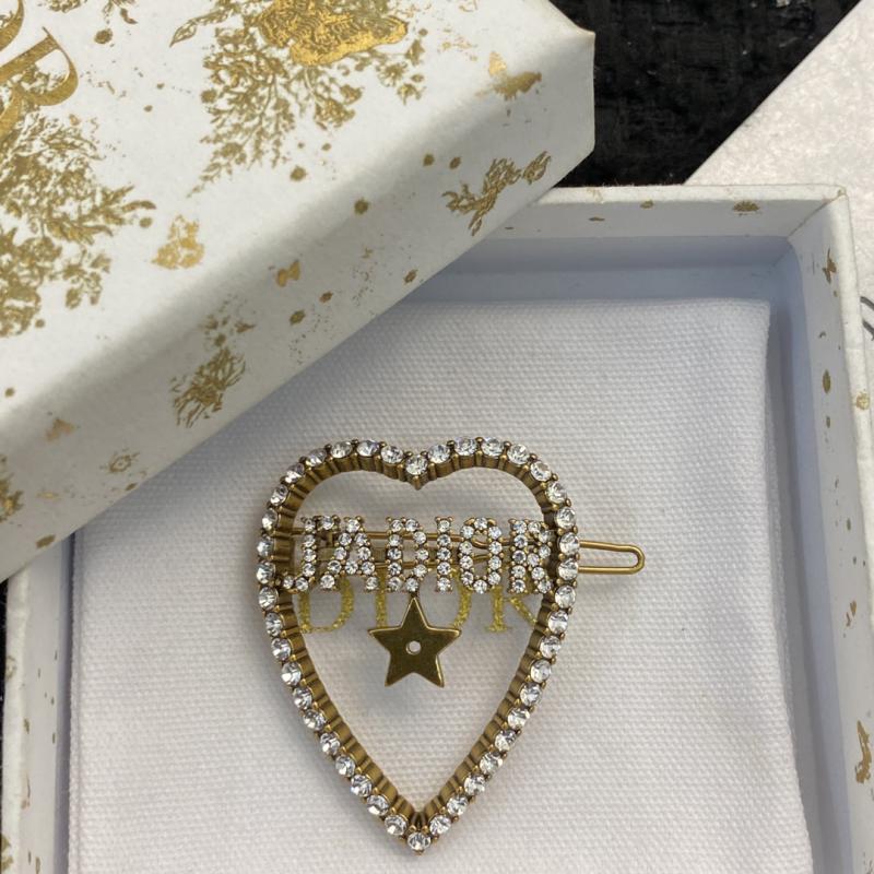 Heart-Shaped Rhinestone Hair Clip