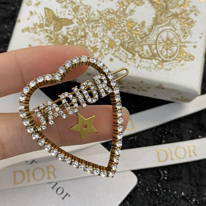 Heart-Shaped Rhinestone Hair Clip