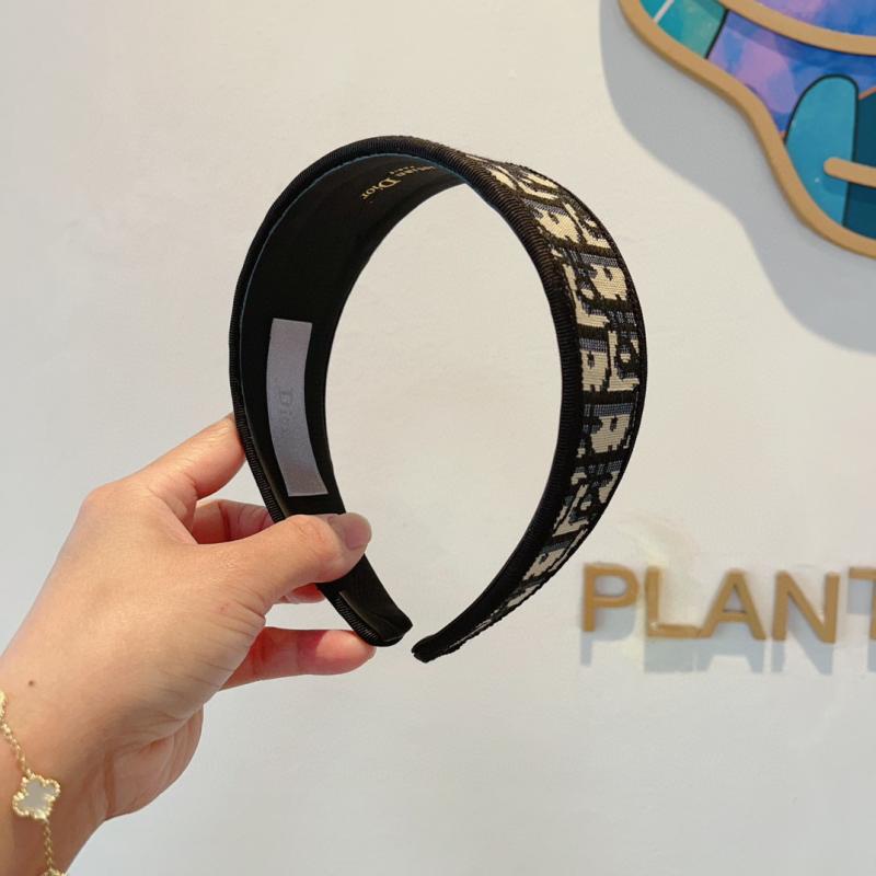 Chic Black Patterned Headband