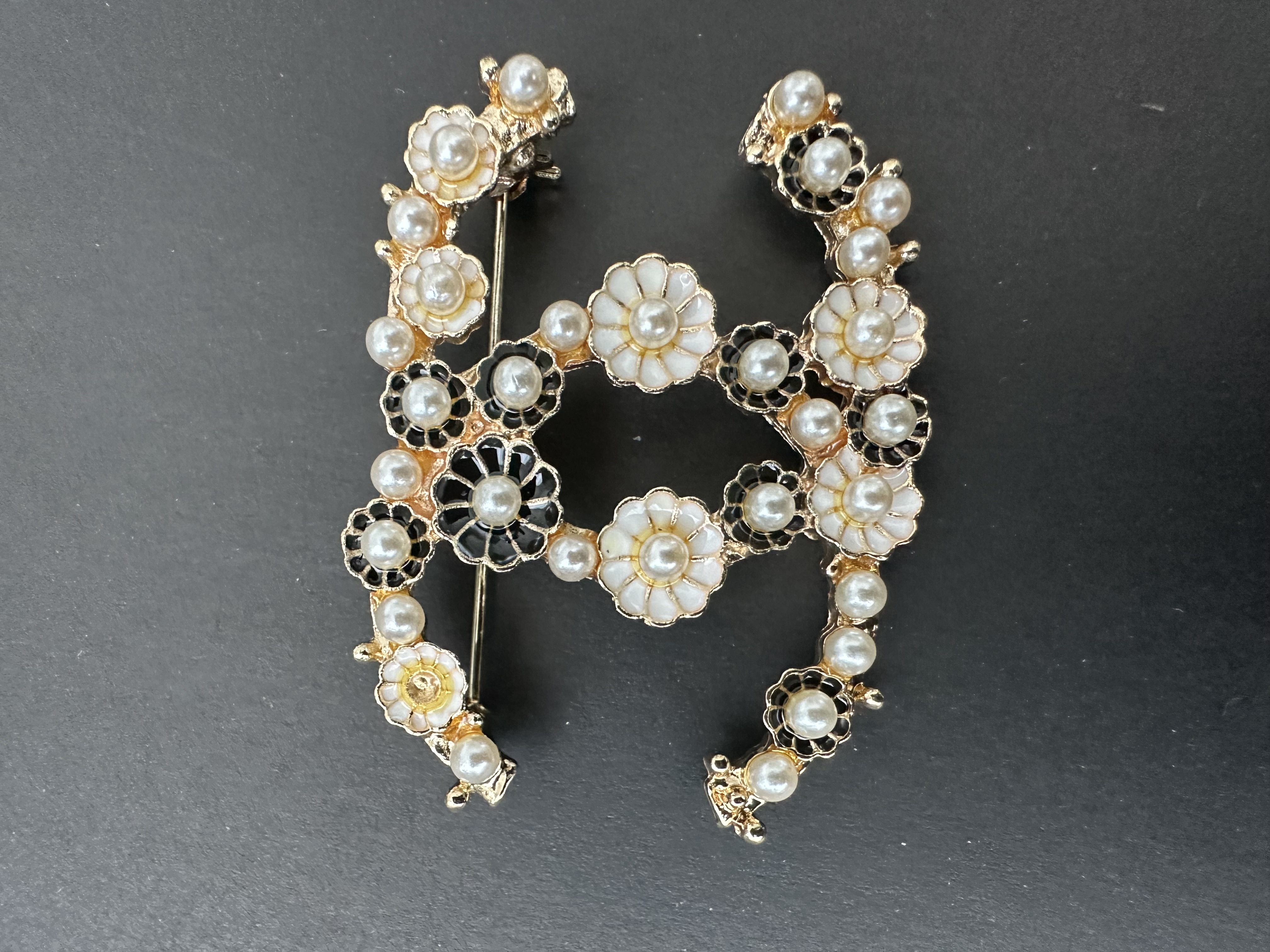 Vintage Chanel Pearl Brooch