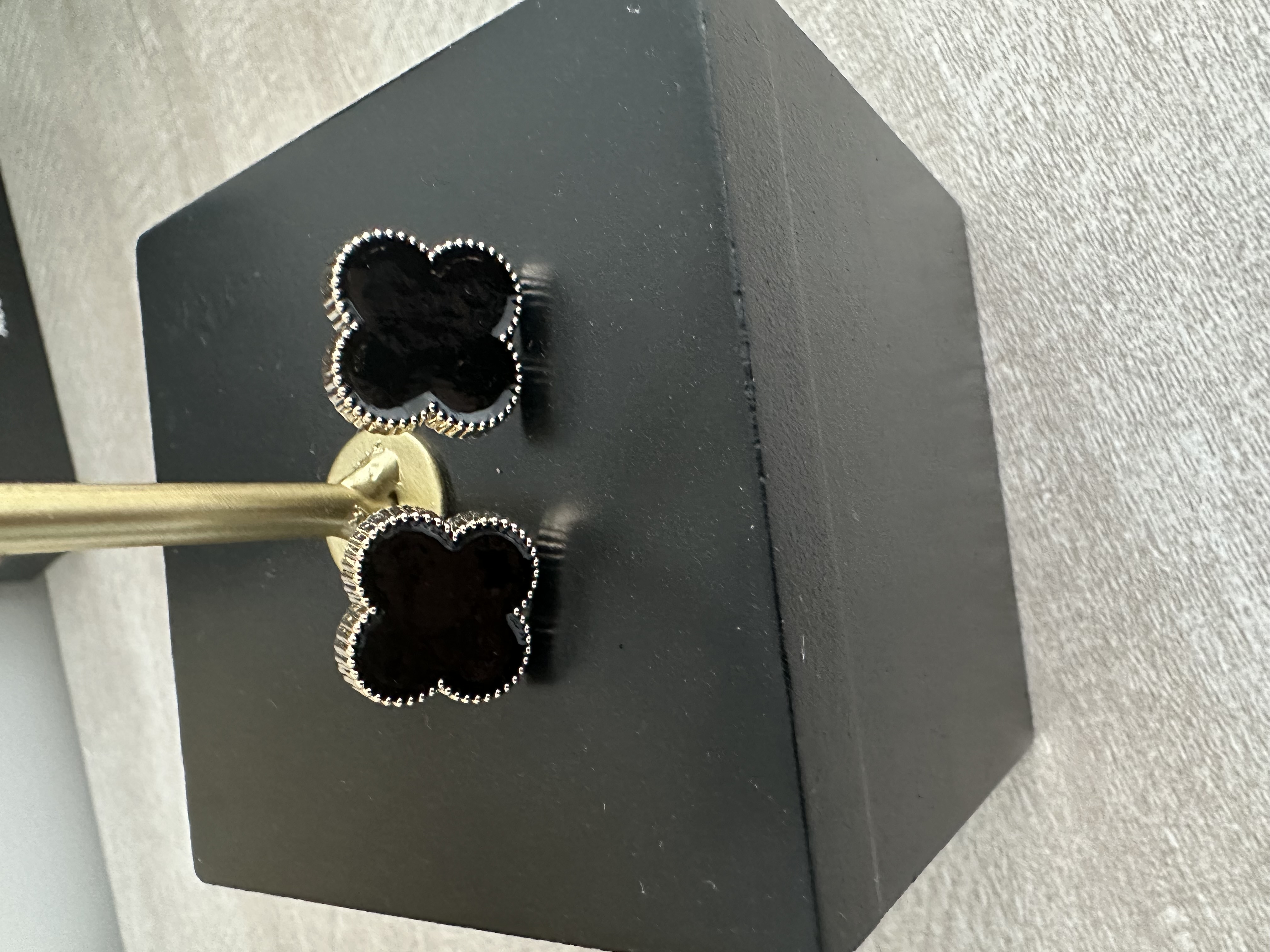 Black Clover-Shaped Earrings