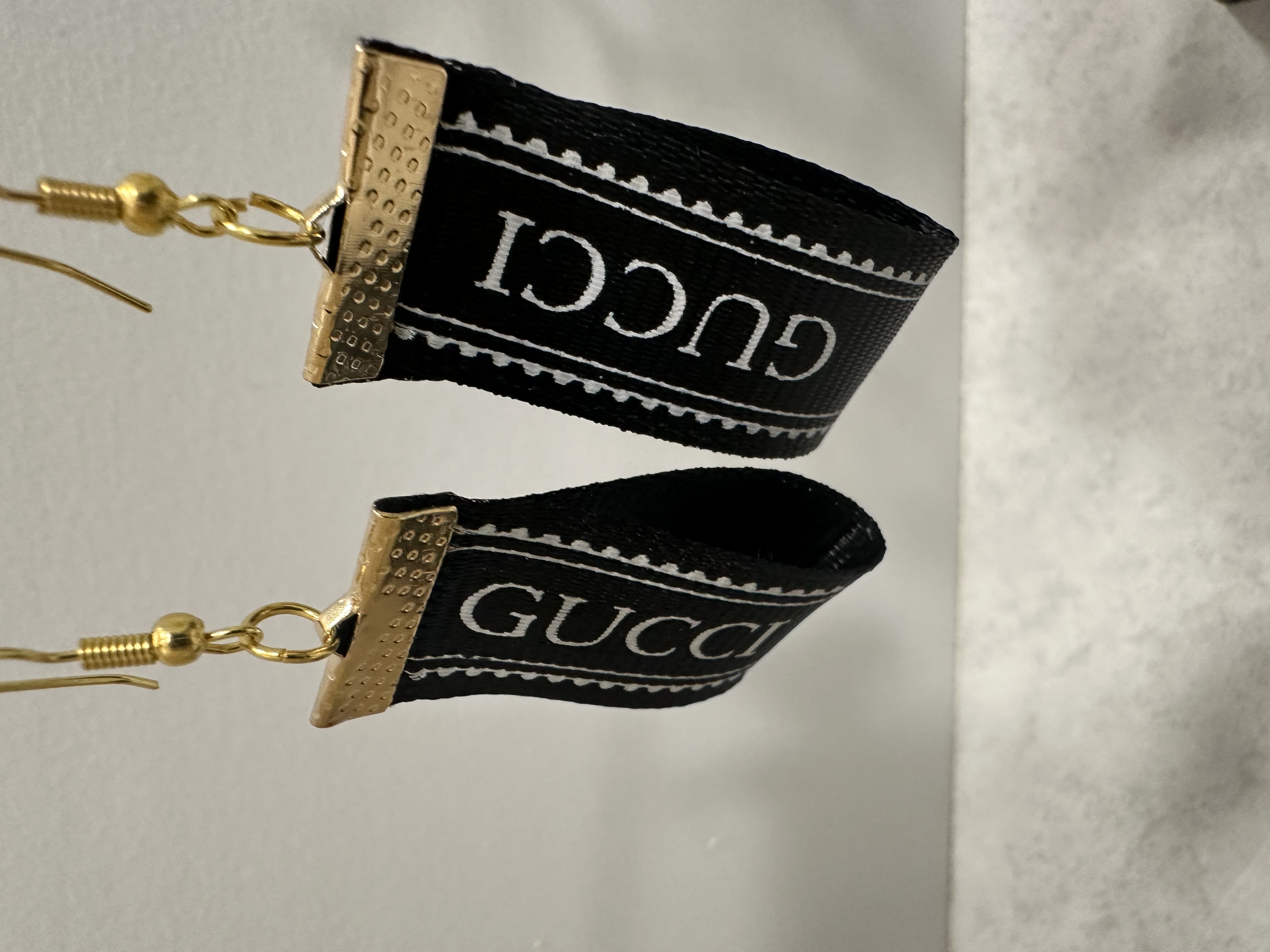 Gucci Ribbon Earring