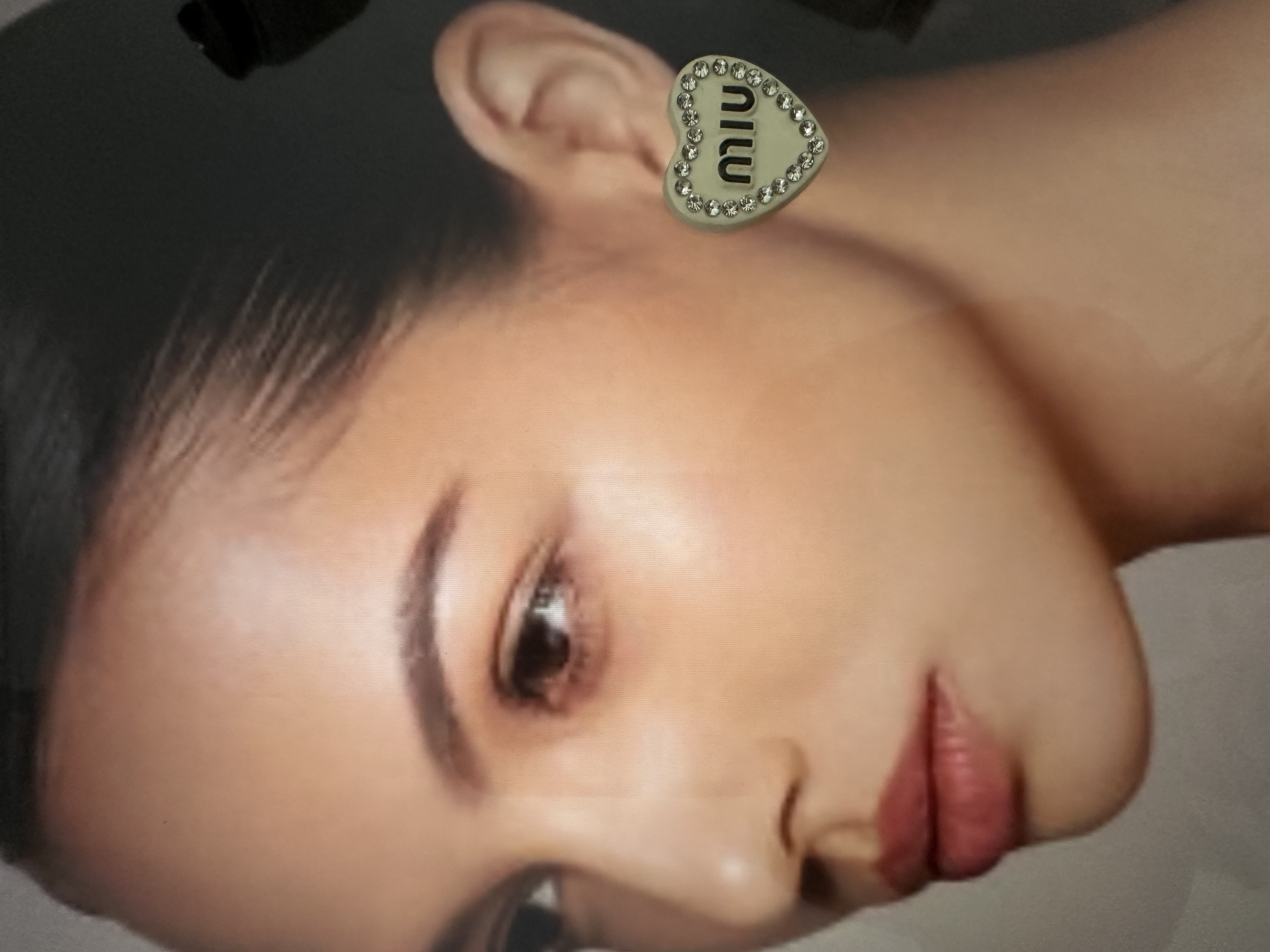  Heart-Shaped Earring