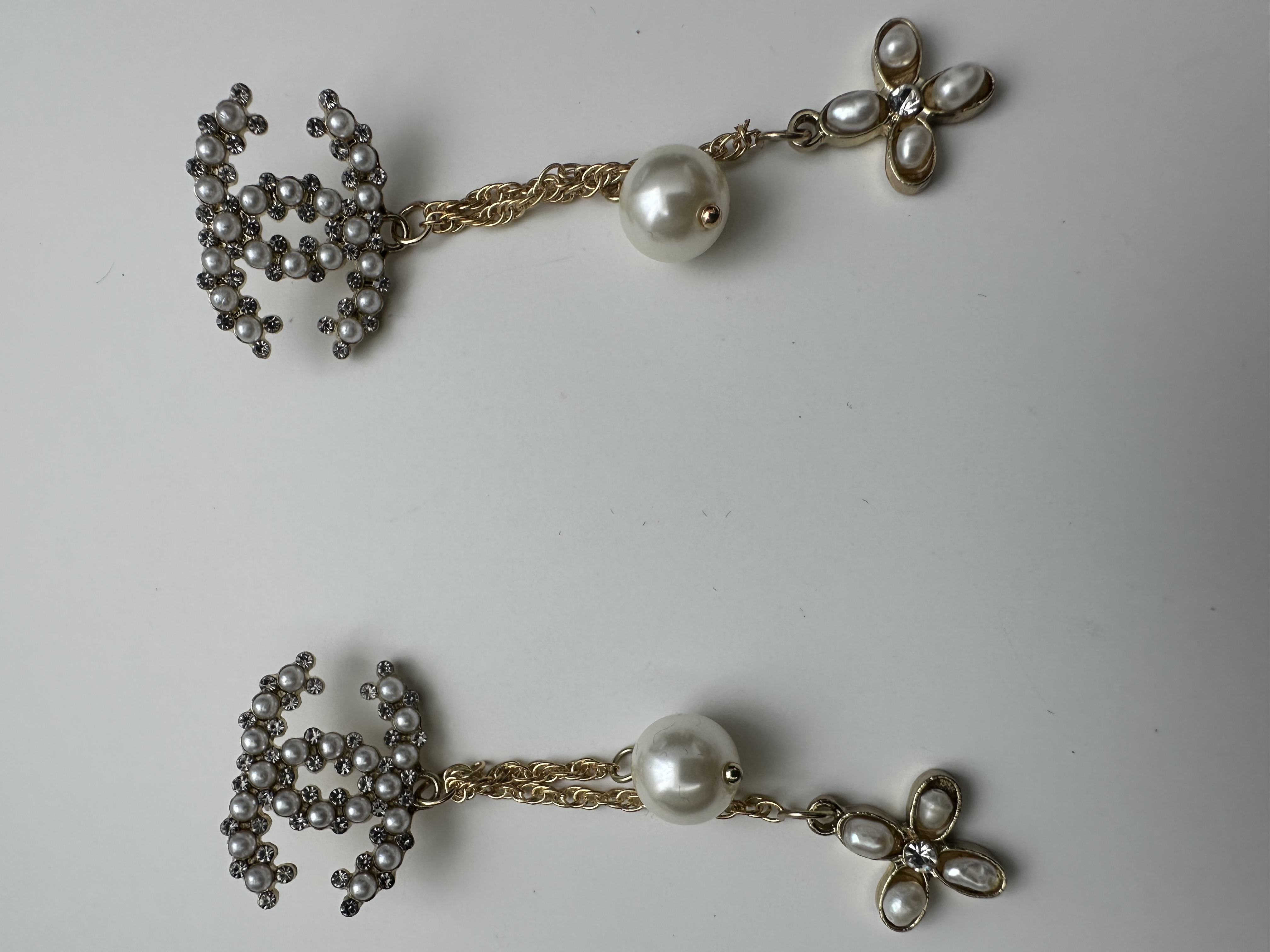Elegant Pearl and Crystal Earrings