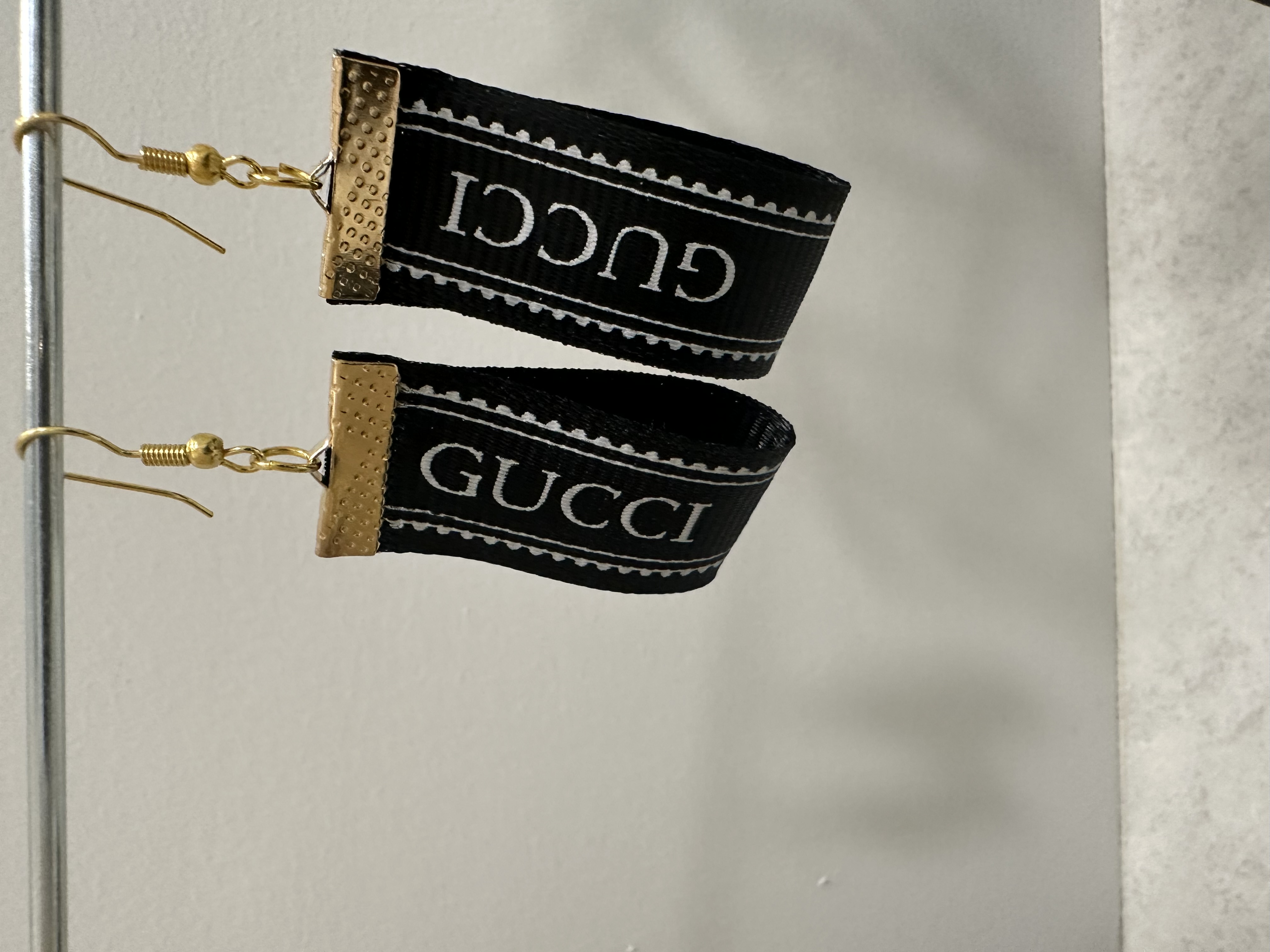 Gucci Ribbon Earring