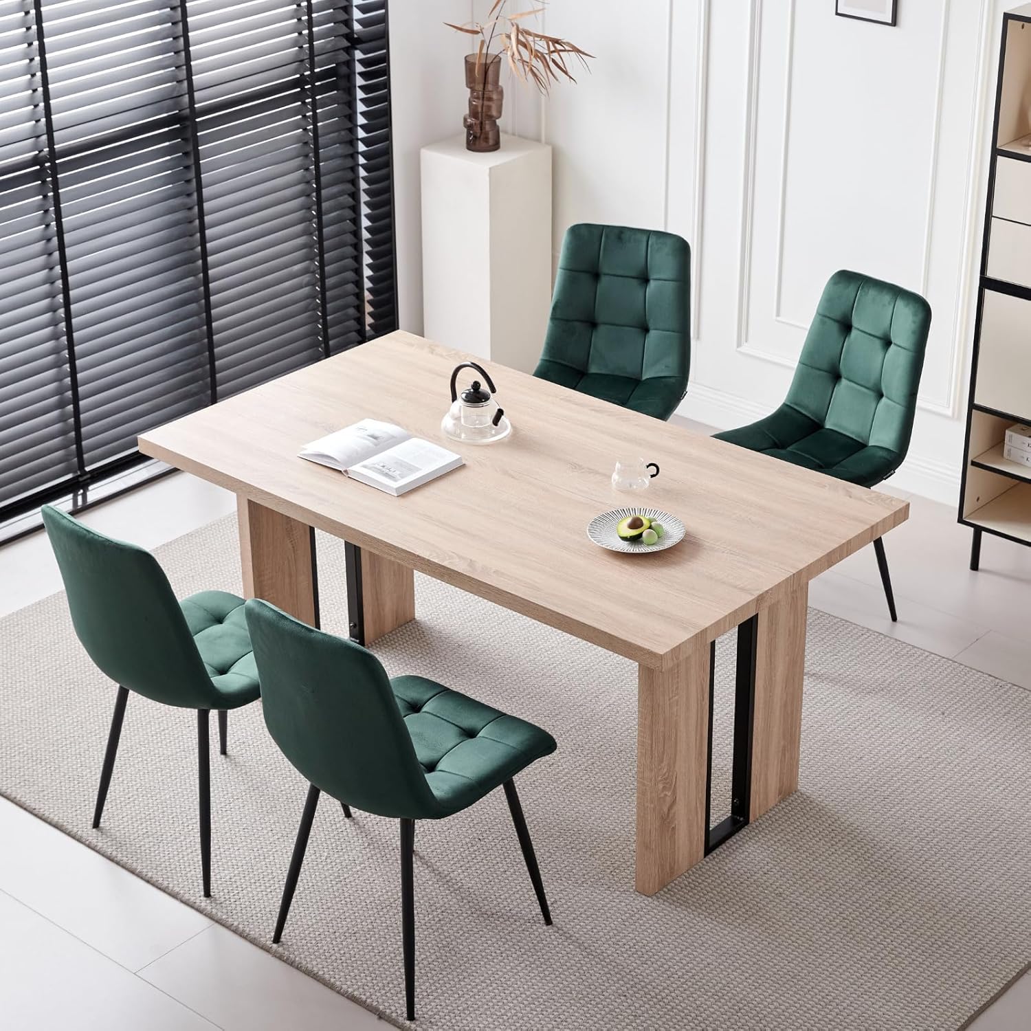 Velvet Dining Chairs Set of 4,Mid-Century Modern Dinning Chairs,Kitchen Chairs with Upholstered Seat and Square-Patterned Backrest,Metal Legs for Dining Room,Living Room,Bedroom,Green