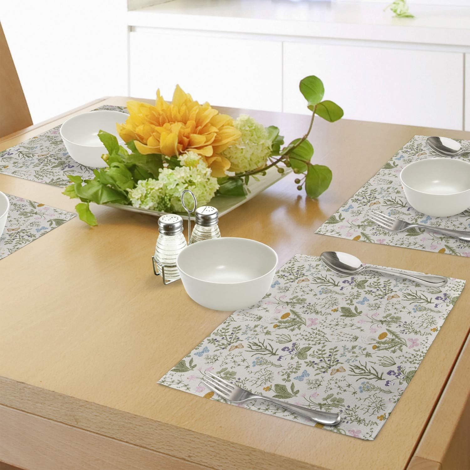 Floral Place Mats Set of 4, Vintage Garden Plants Herbs Flowers Botanical Classic Design Art, Washable Fabric Placemats for Dining Table, Standard Size, Reseda Green Beige