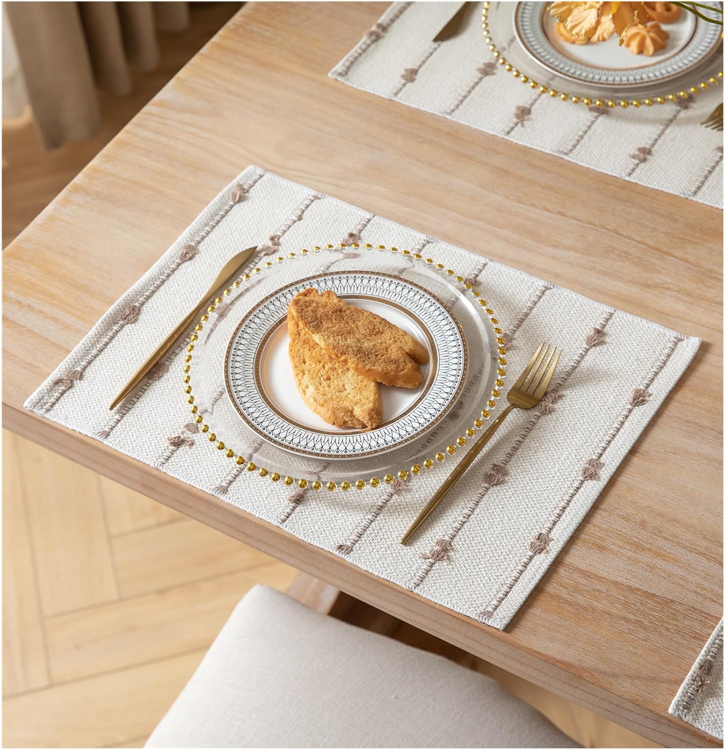 Placemats Set of 6 for Dining Table Decor, Woven Cloth Place Mats for Farmhouse Rustic Kitche Home Decor, Cotton Placemats 13 x 19 Inch, Taupe and Beige Table mats