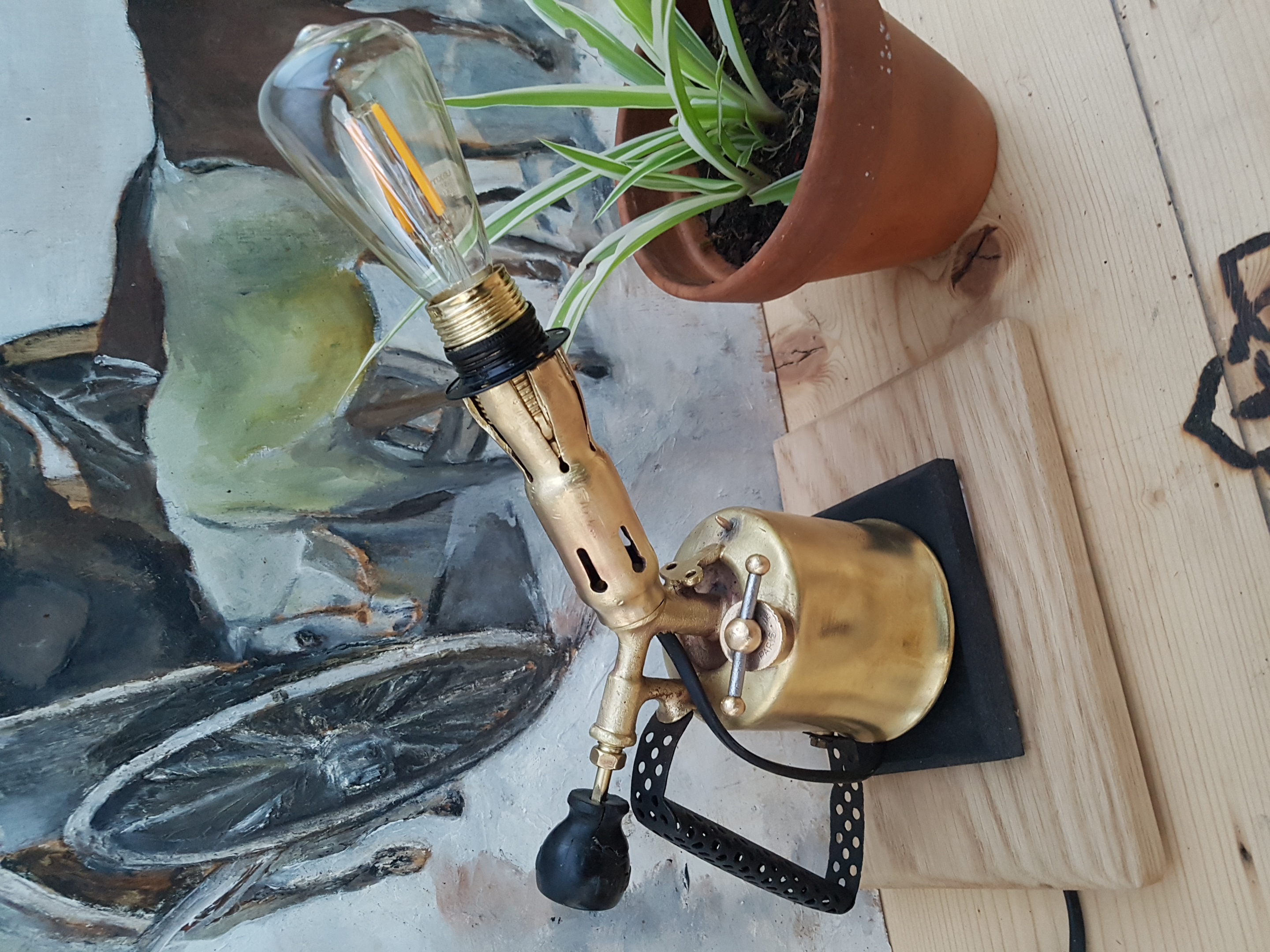 Ancien chalumeau en lampe