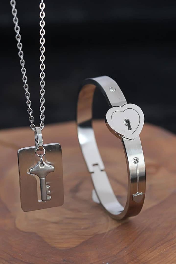 Lock & Key Couple Set