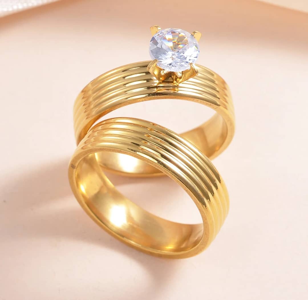 Gold Wedding/Engagement Ring Set