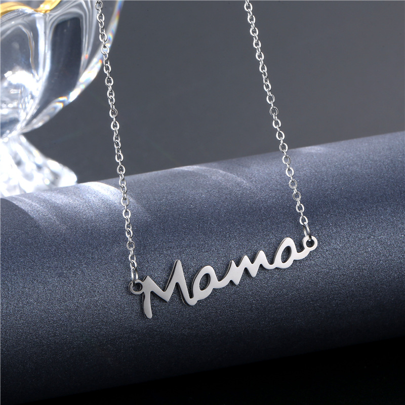 Mama Gleaming Necklace