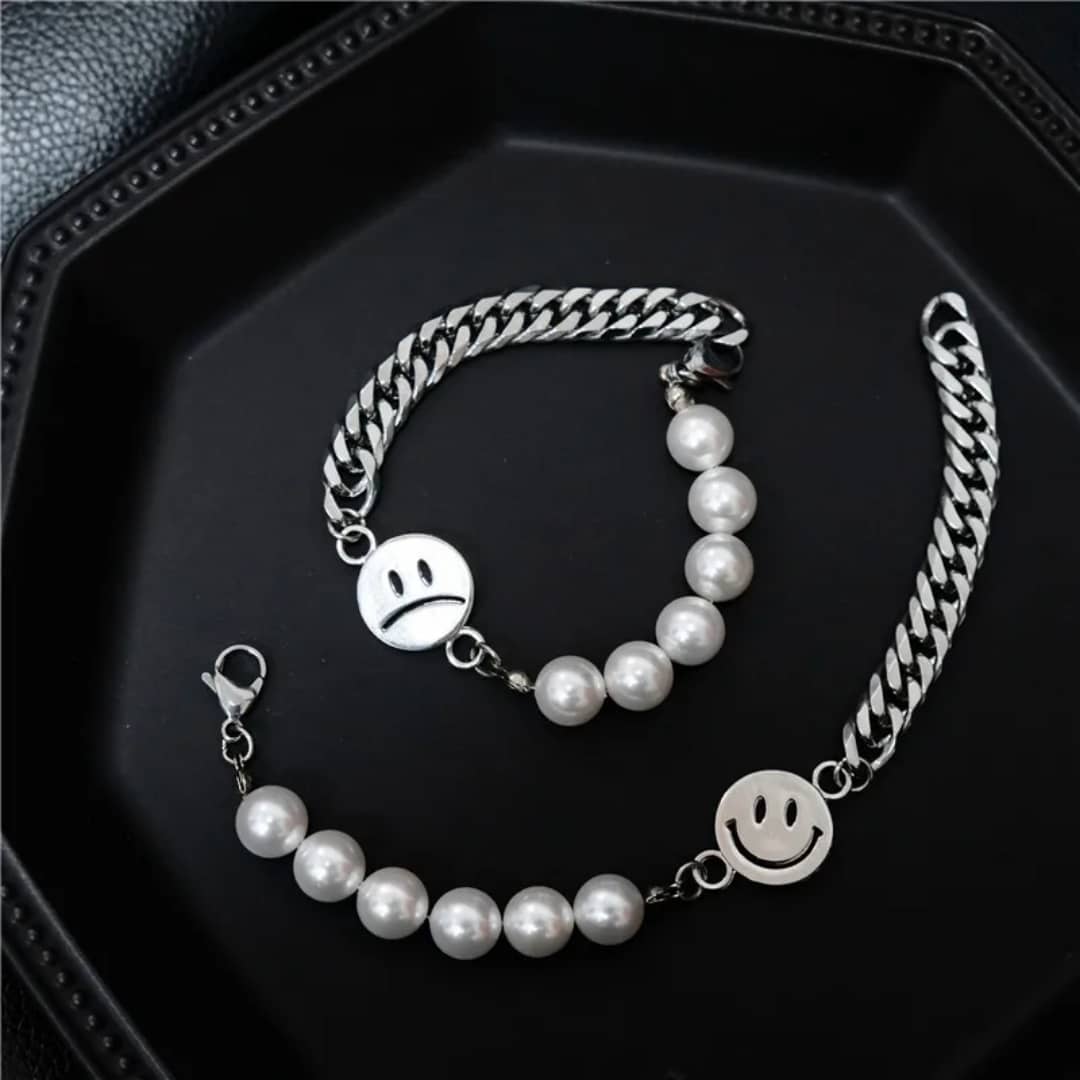 Smiley Face Pearl Bracelet Set