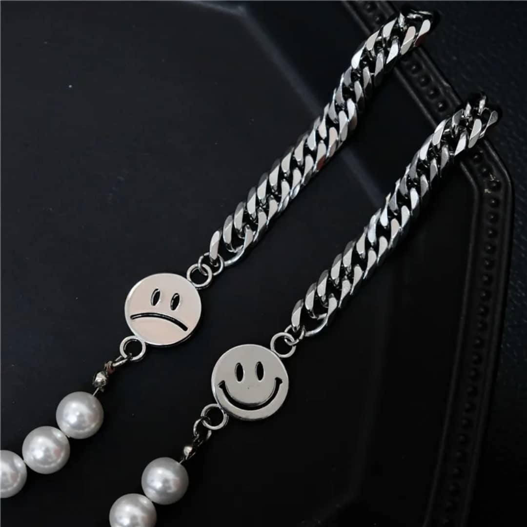 Smiley Face Pearl Bracelet Set