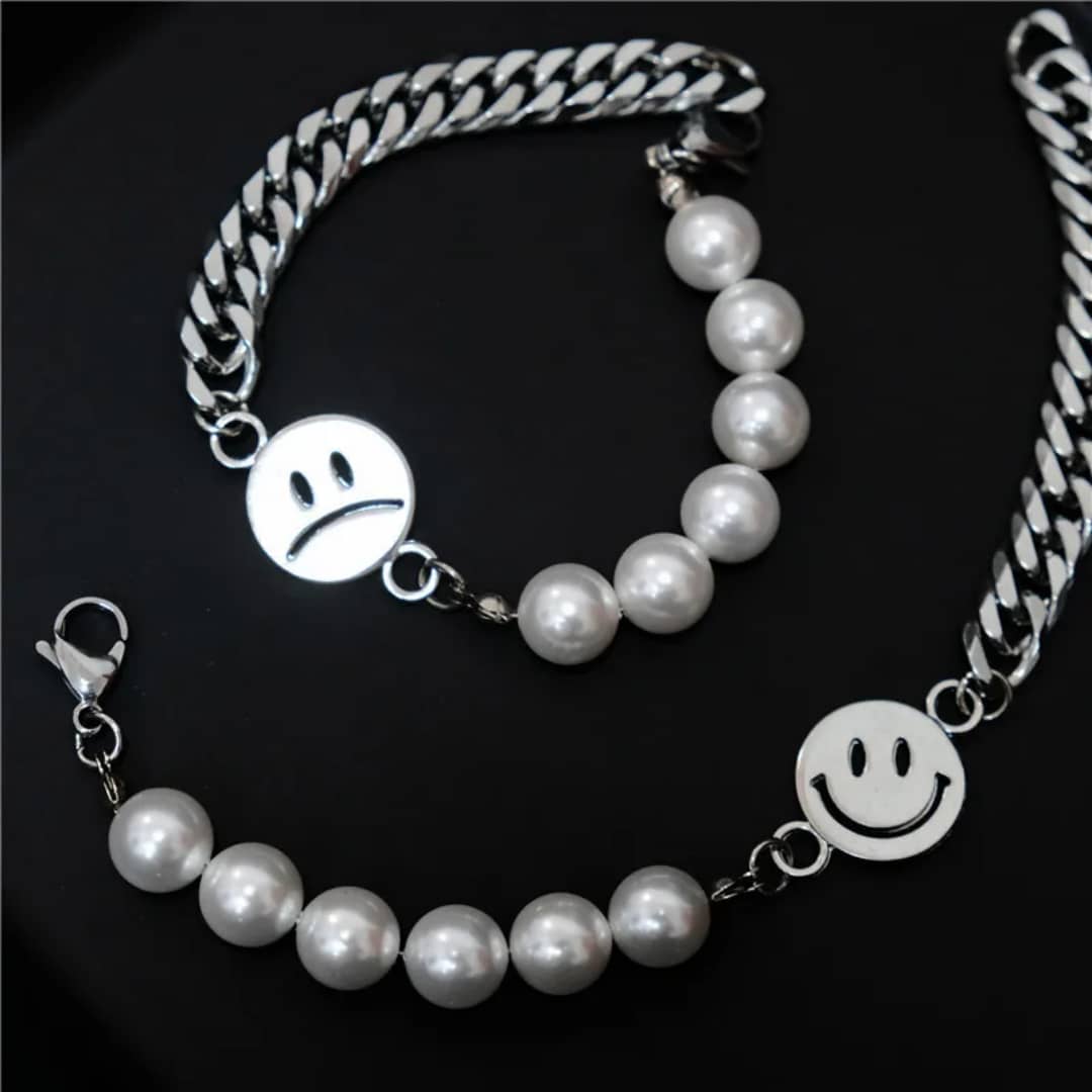 Smiley Face Pearl Bracelet Set