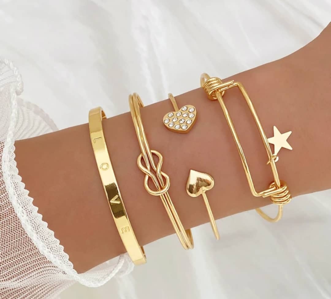 4 Pieces of Fashionable Gold Bracelets